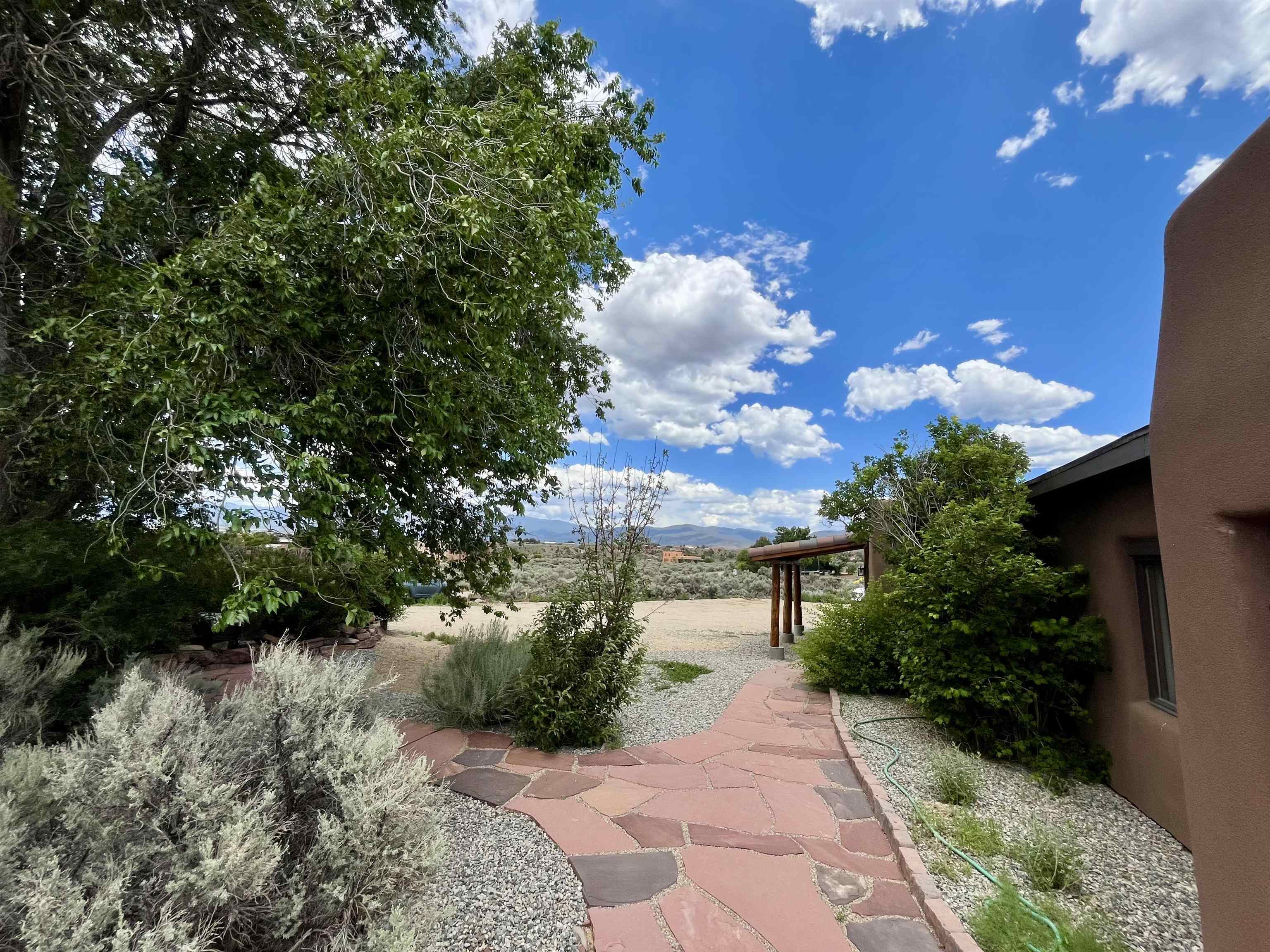 55 Vista Linda Rd