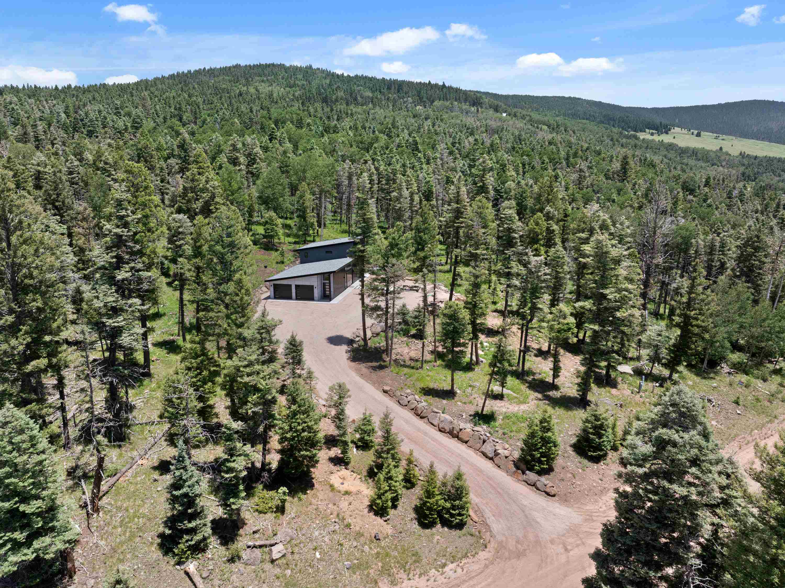 31 Skyview Way