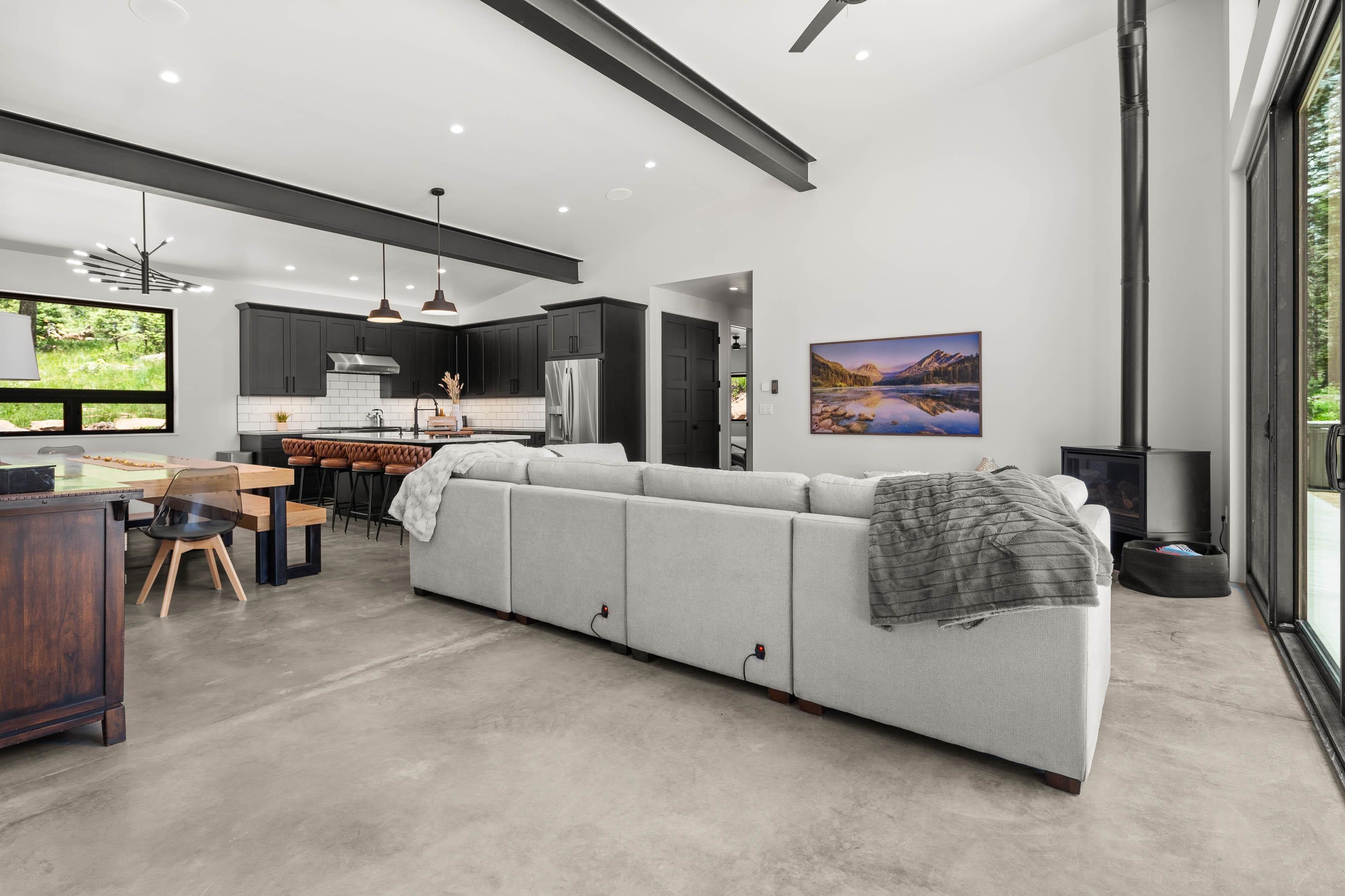 31 Skyview Way