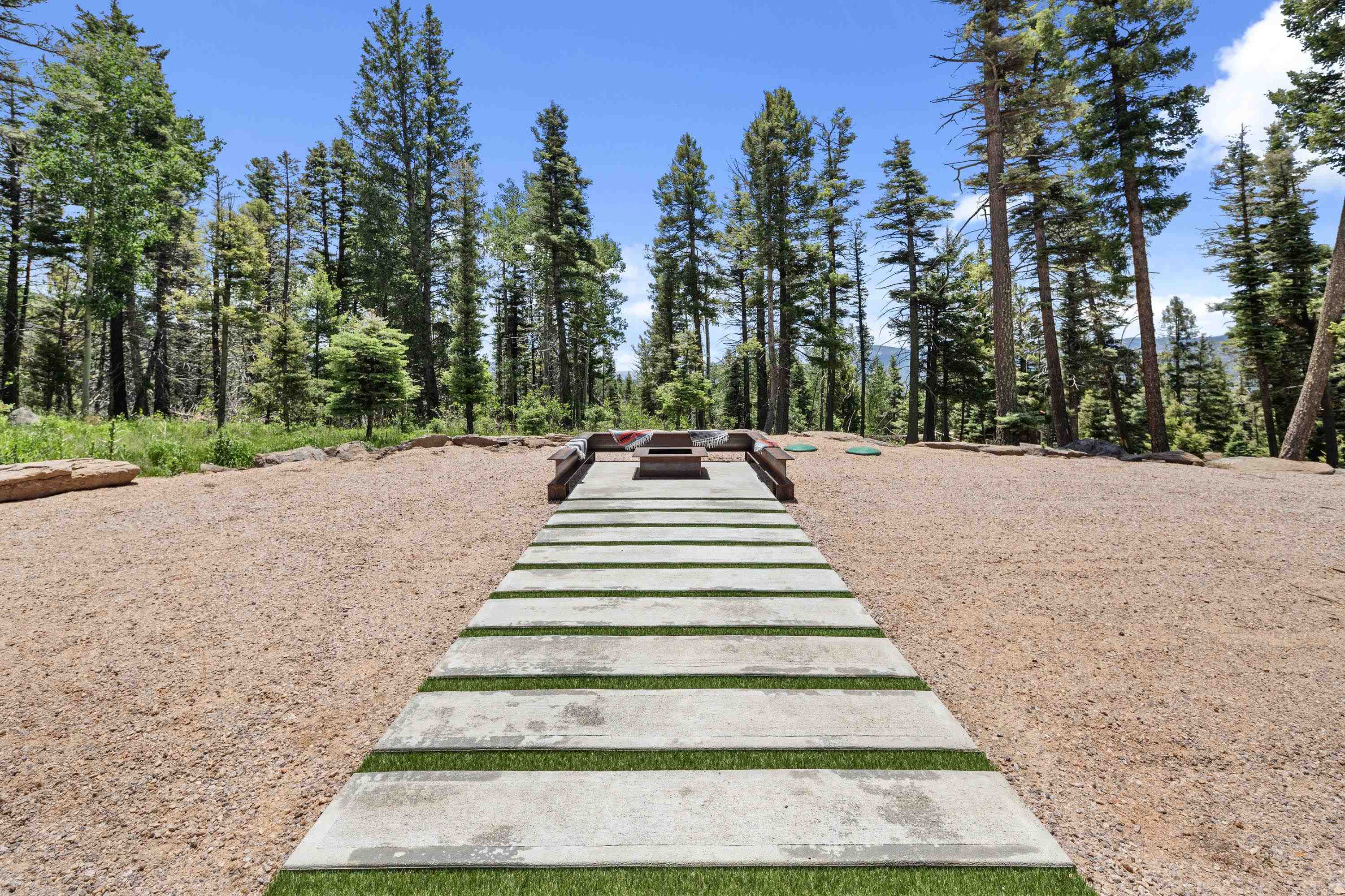 31 Skyview Way
