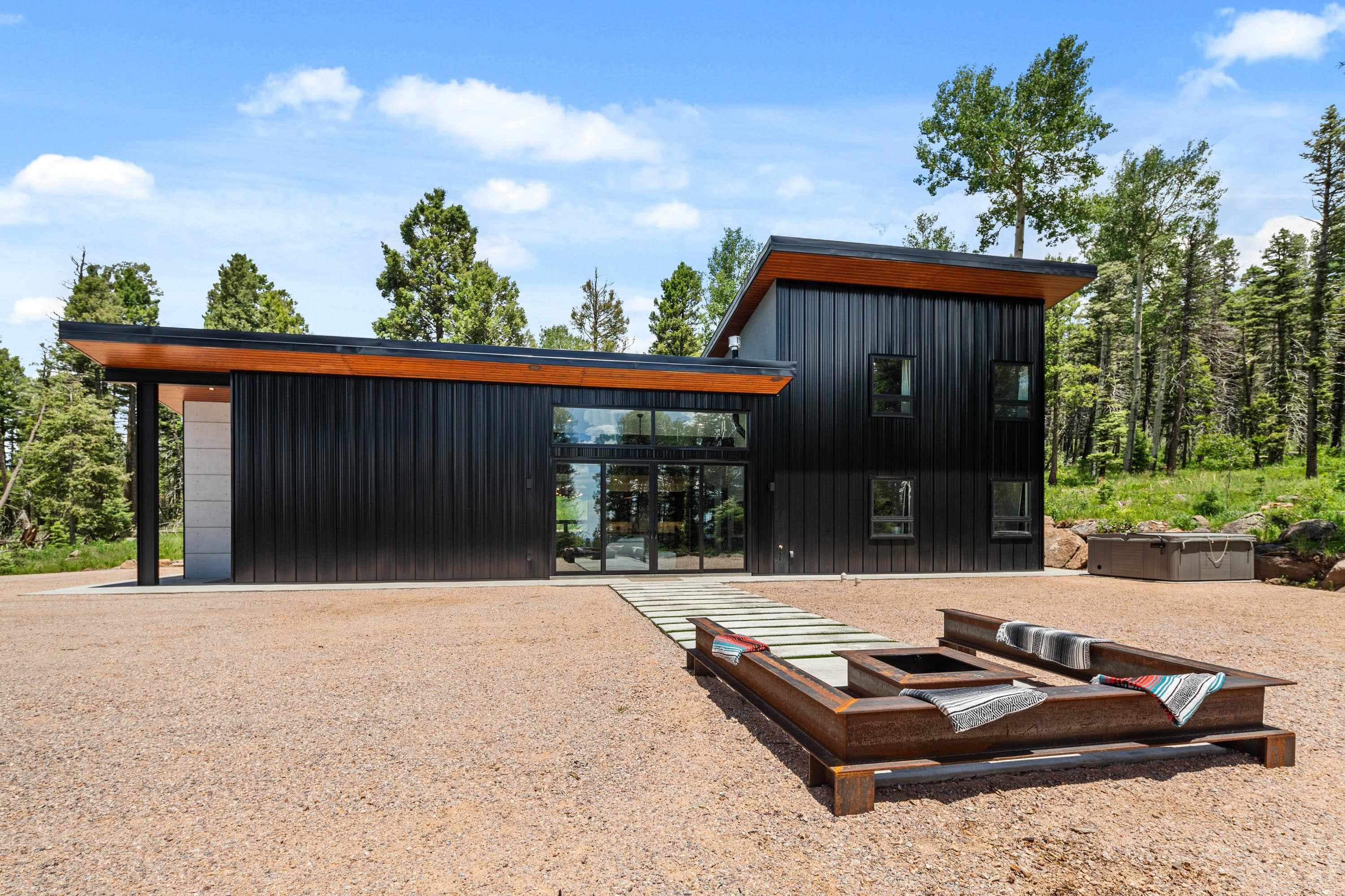 31 Skyview Way