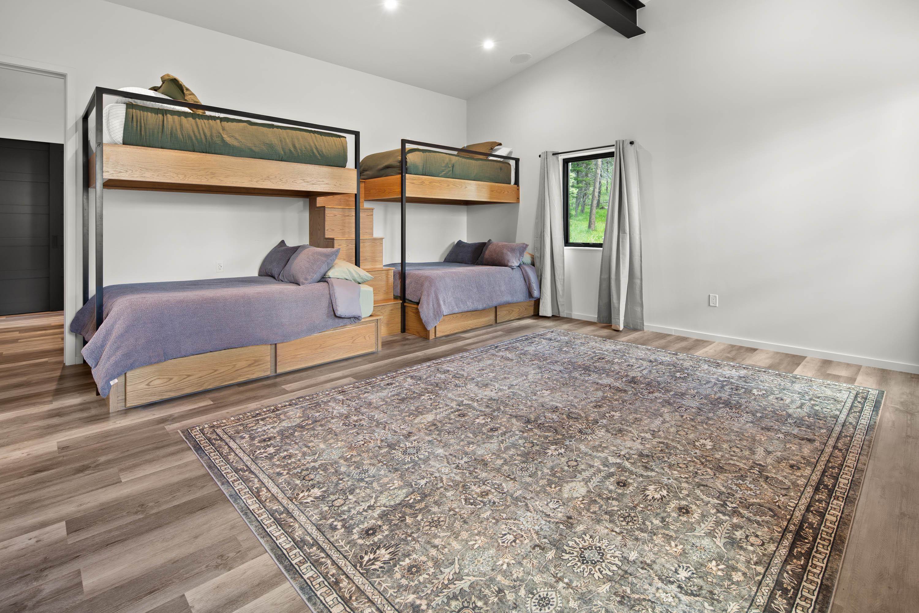 31 Skyview Way