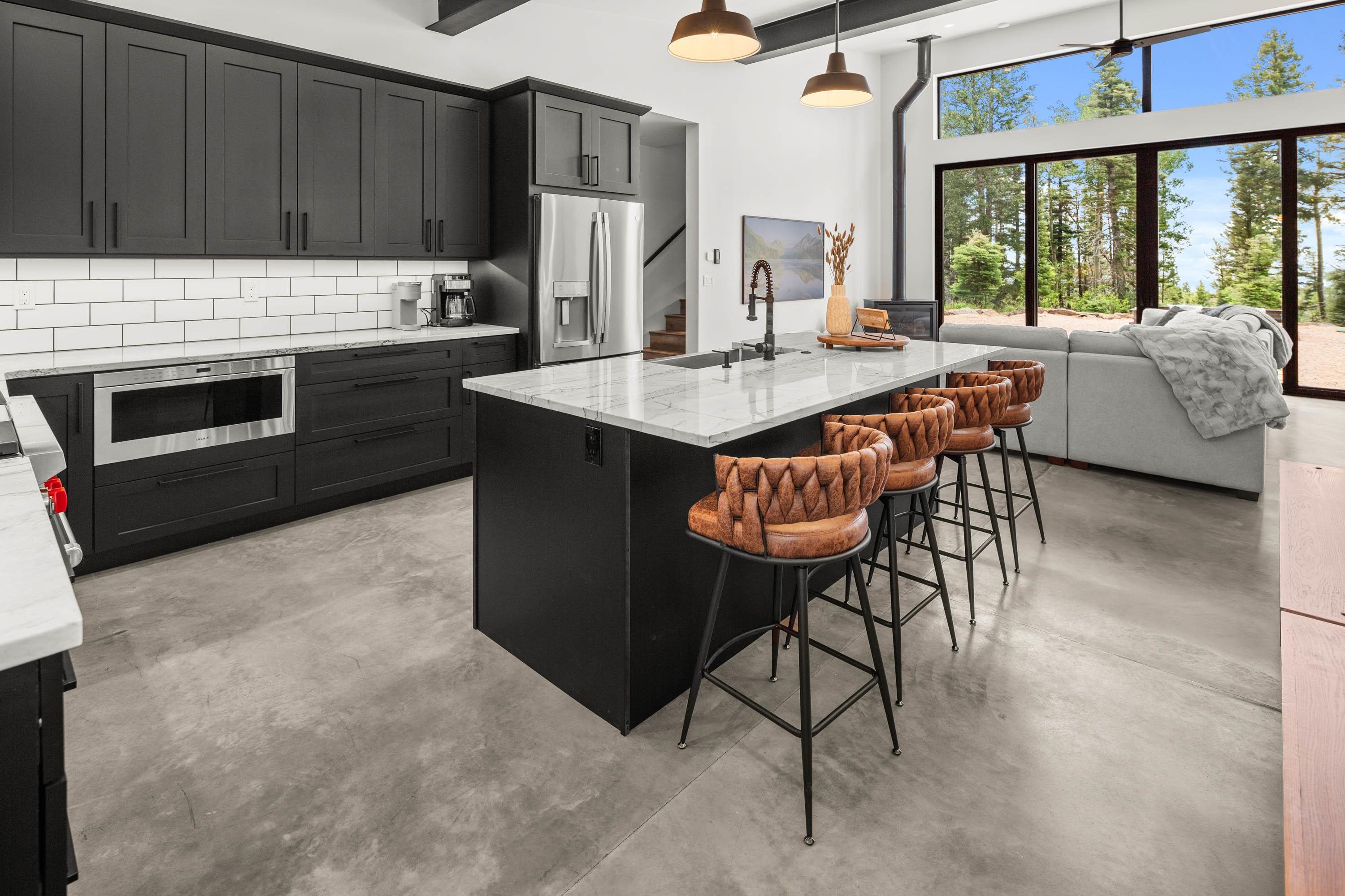 31 Skyview Way