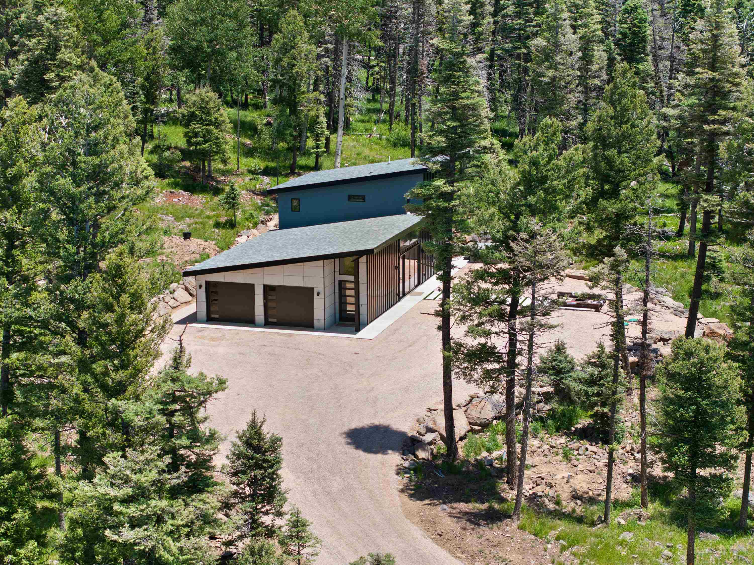 31 Skyview Way