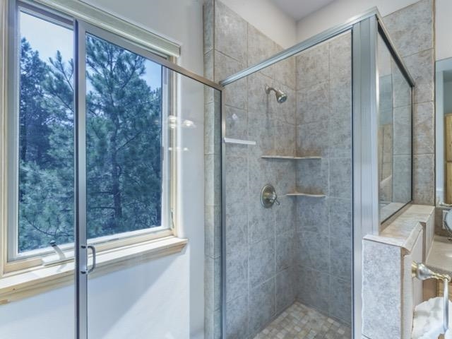47 Woodlands Dr