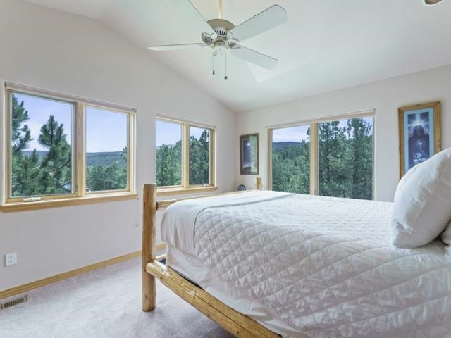 47 Woodlands Dr