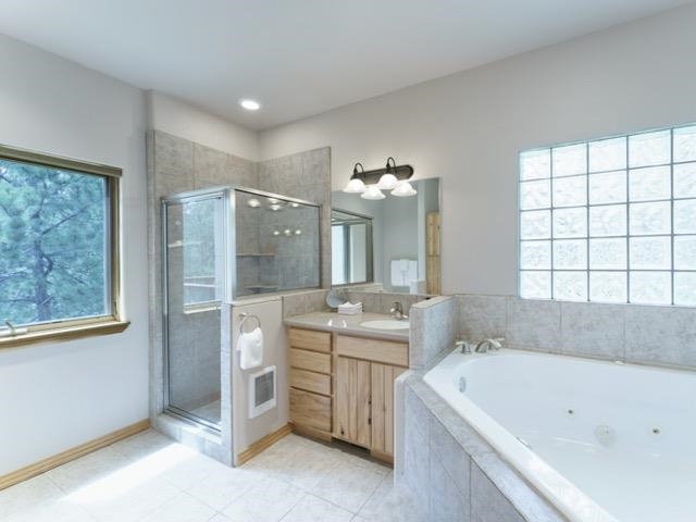 47 Woodlands Dr
