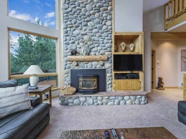 47 Woodlands Dr