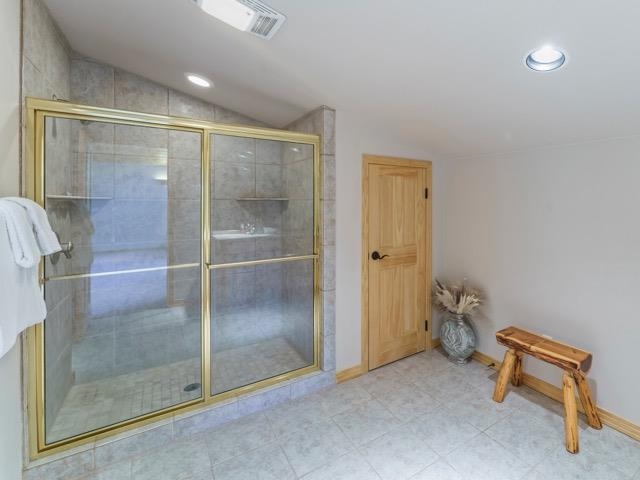 47 Woodlands Dr