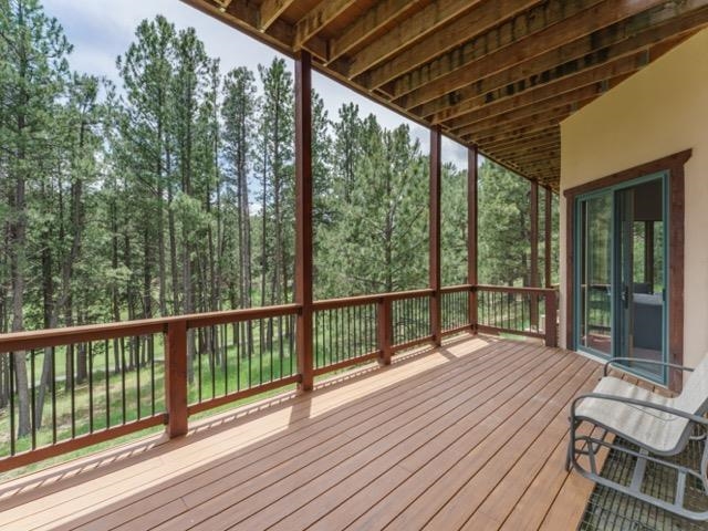 47 Woodlands Dr