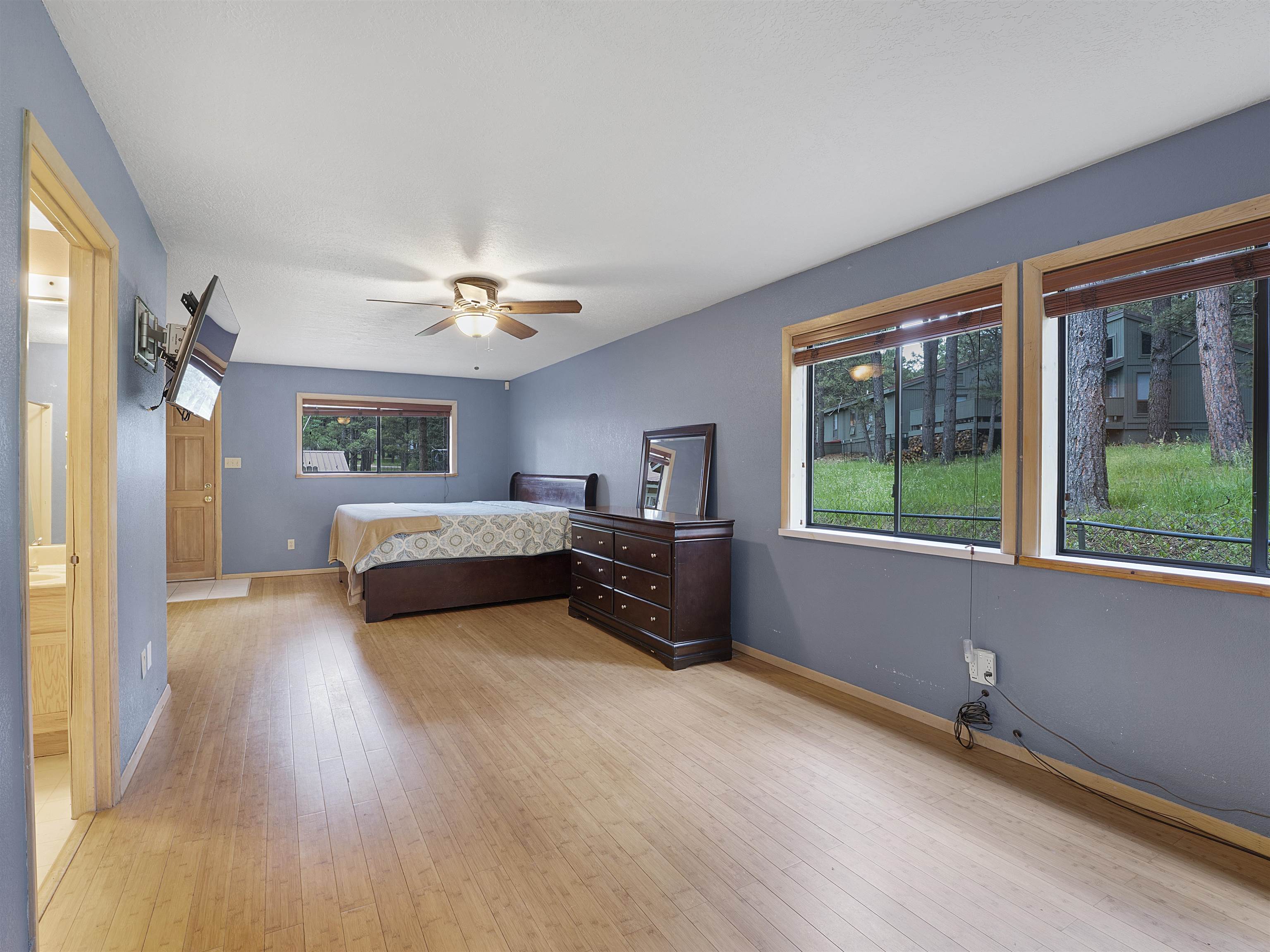 56 Pine Valley Dr