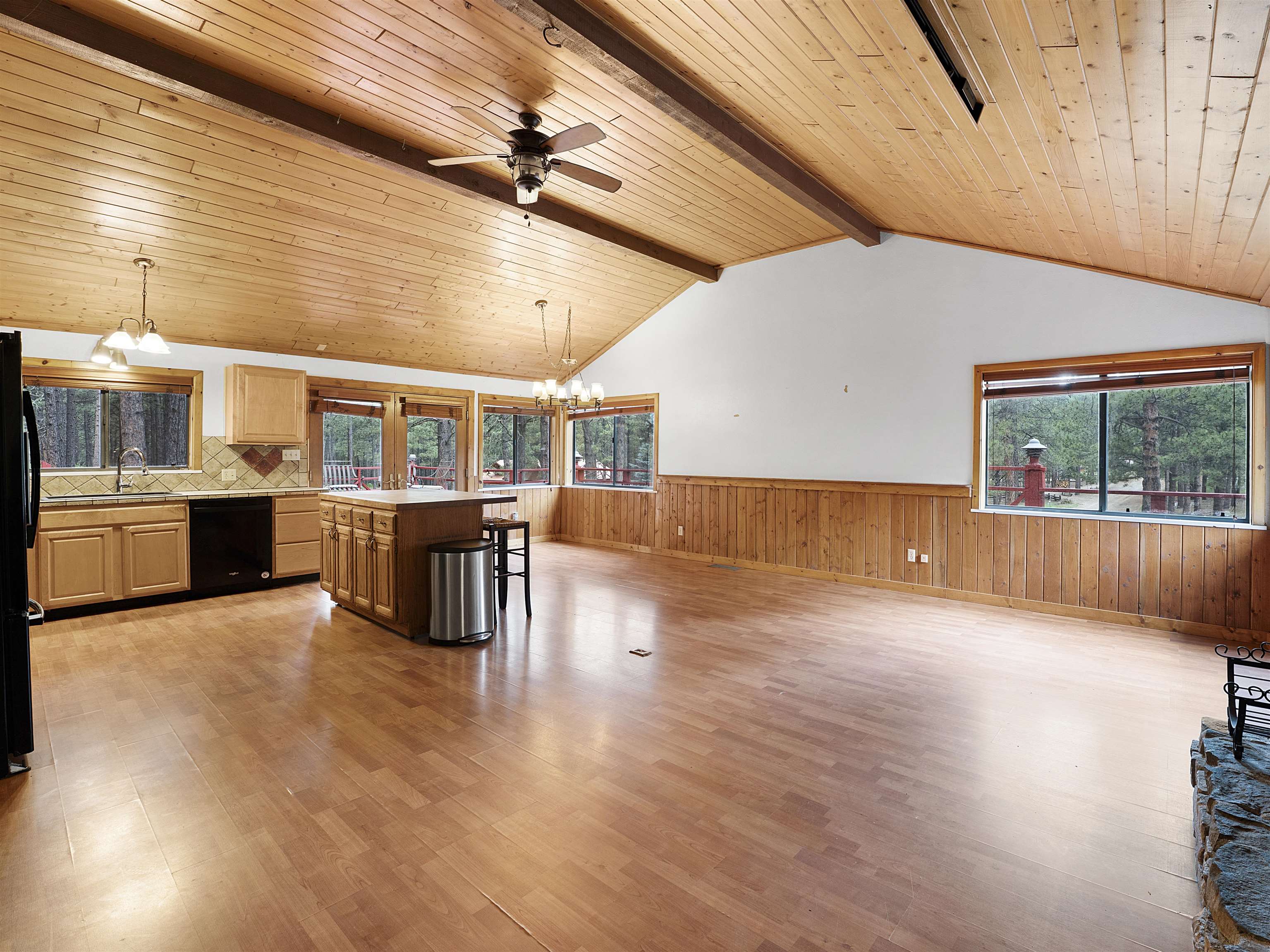56 Pine Valley Dr