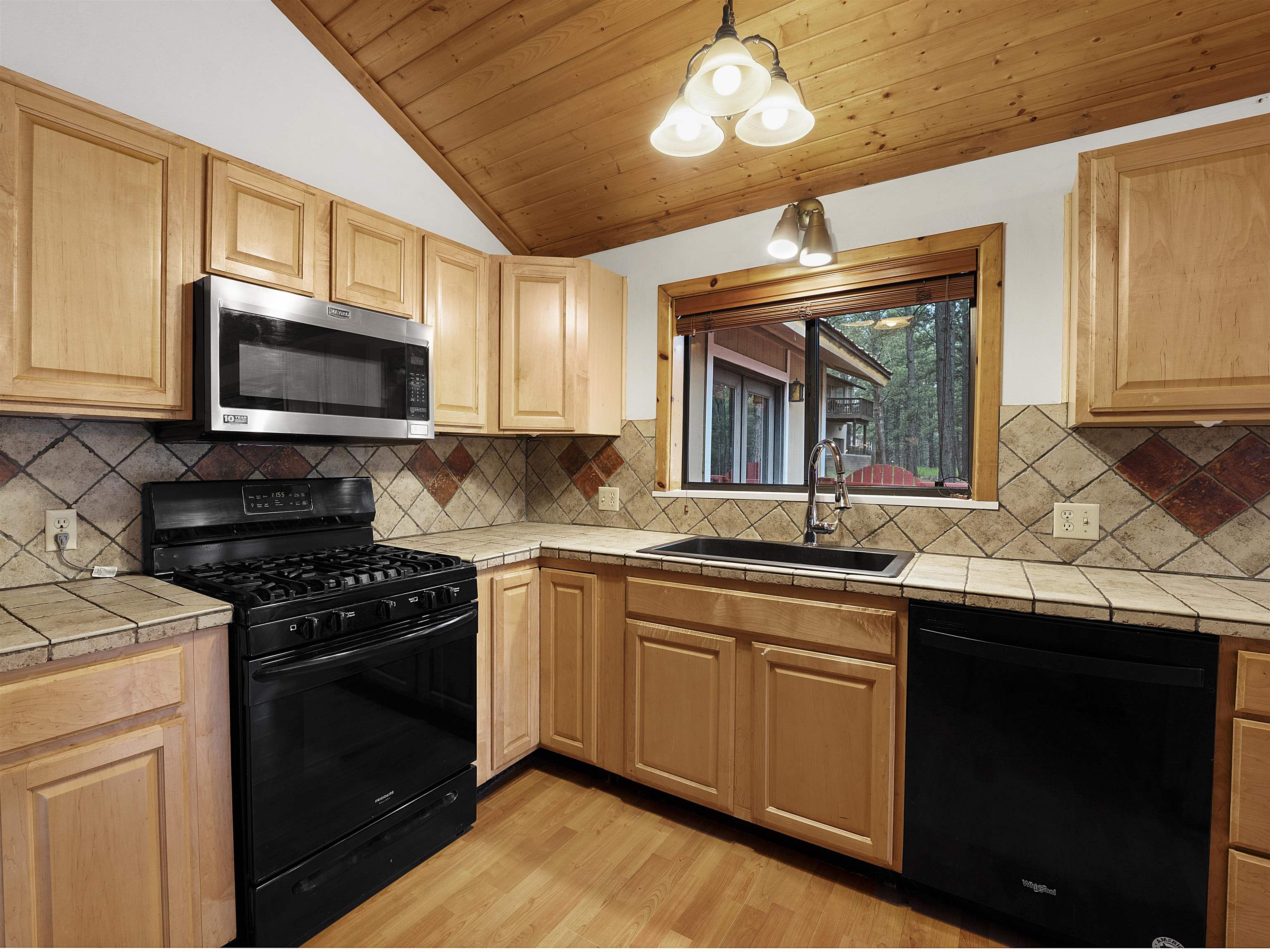 56 Pine Valley Dr