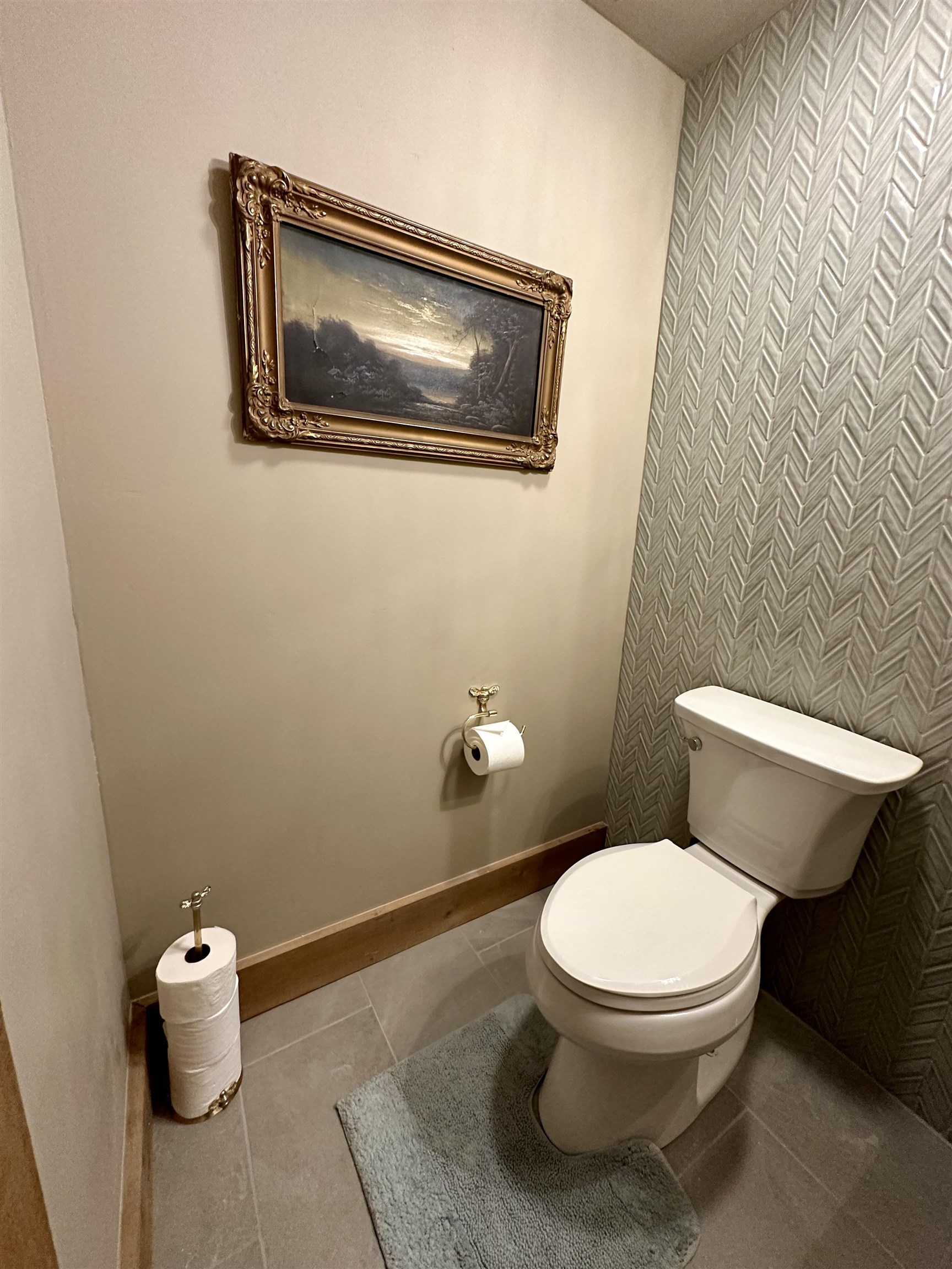 3465 Mountain View Blvd Unit: 12D