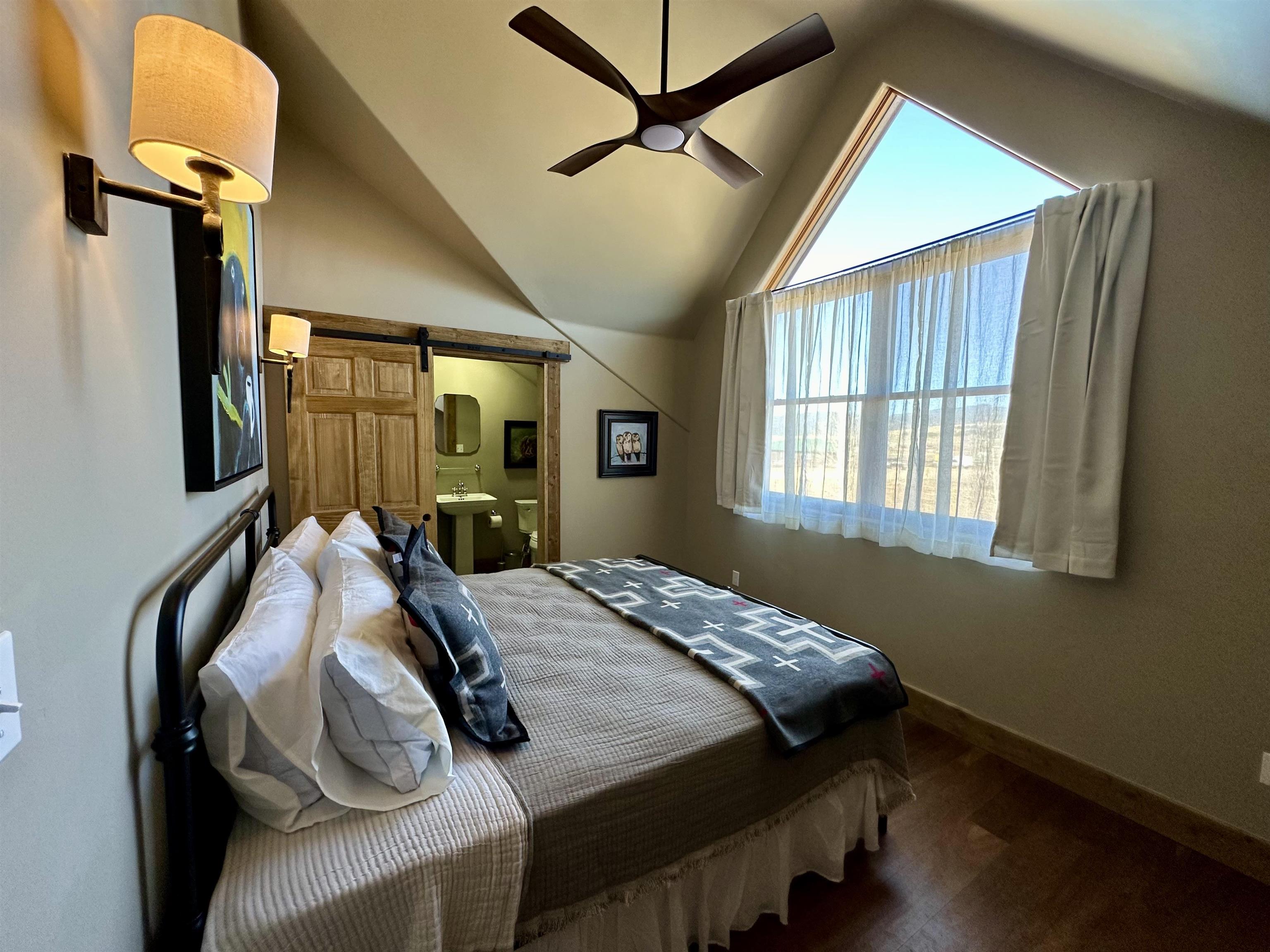 3465 Mountain View Blvd Unit: 12D