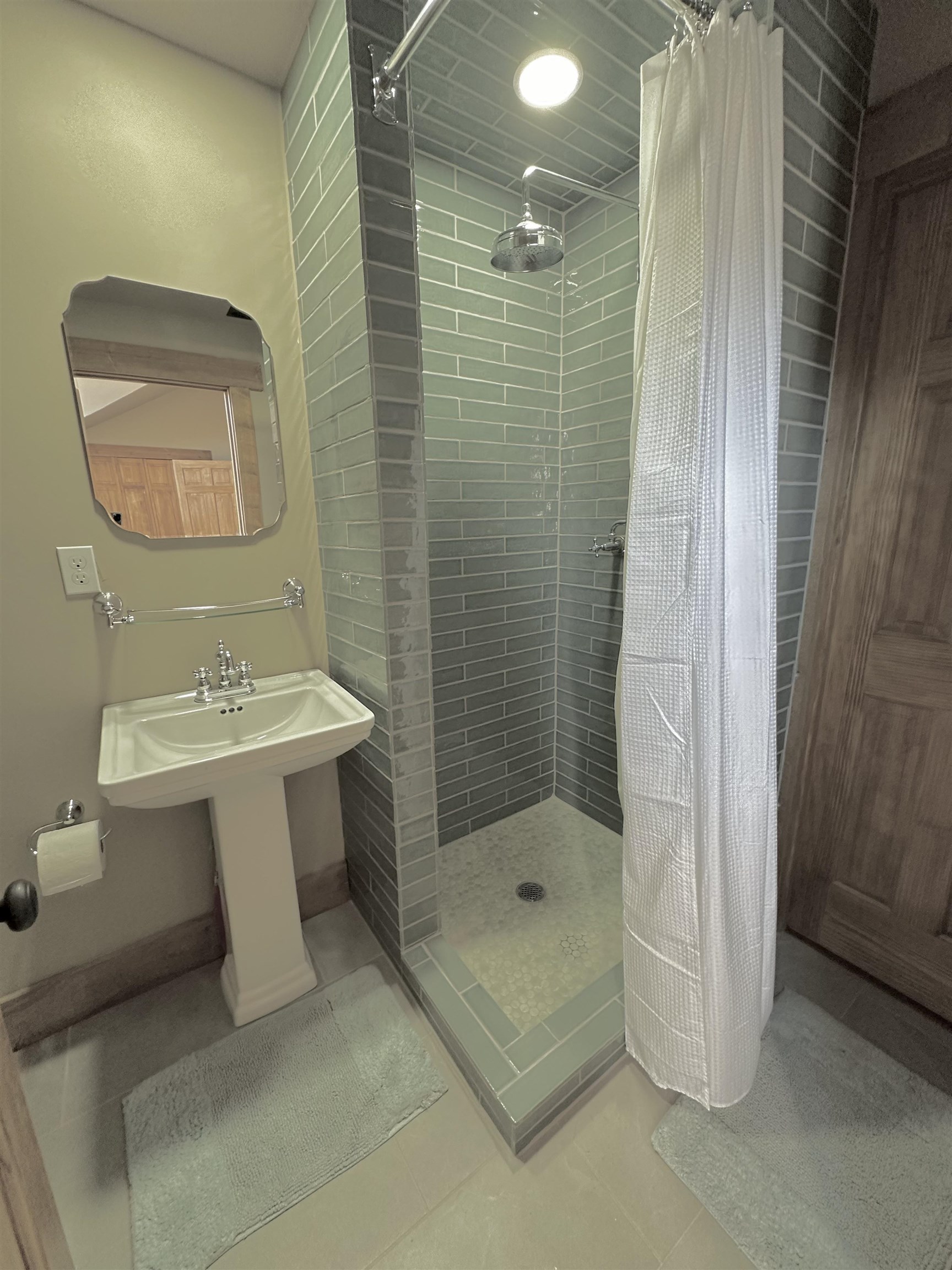 3465 Mountain View Blvd Unit: 12D