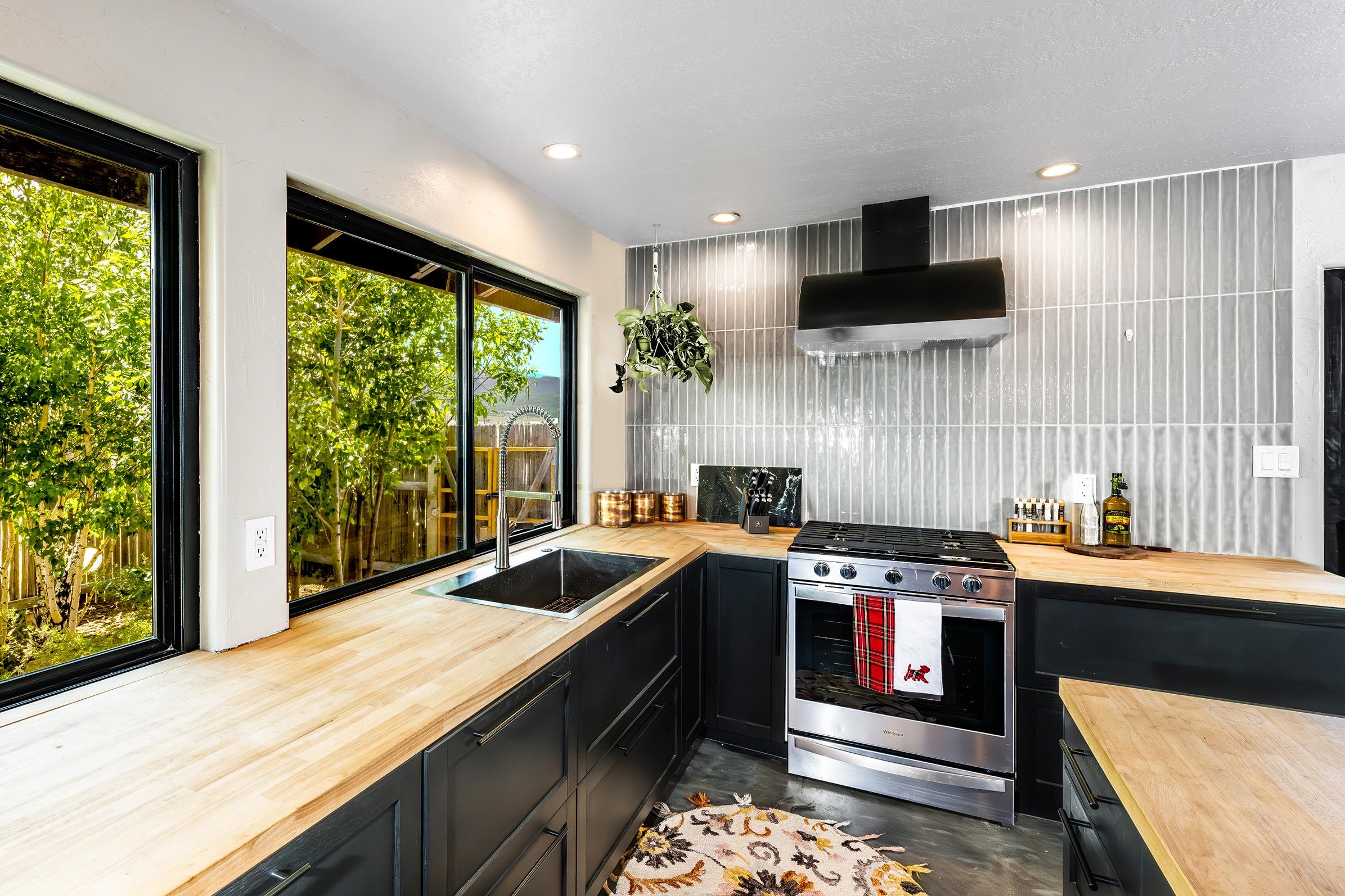 22 Fria Court