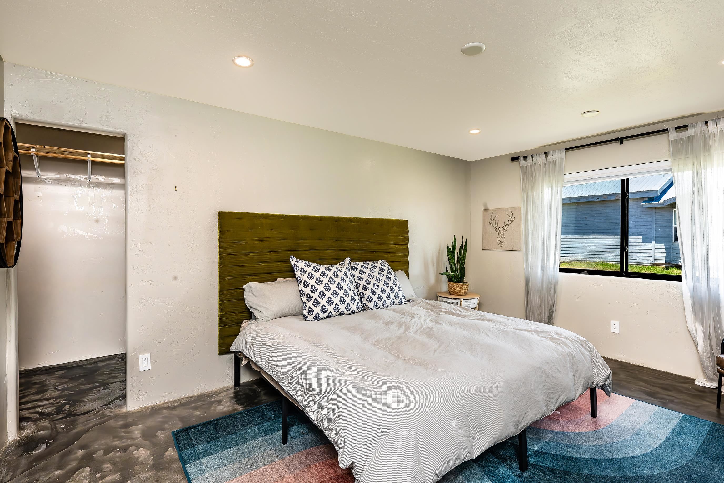 22 Fria Court