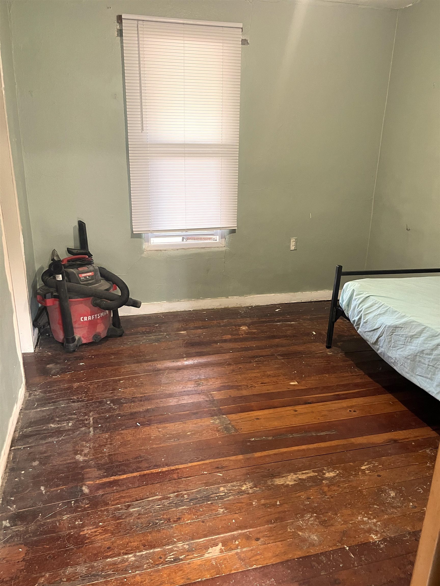 145 W 11th