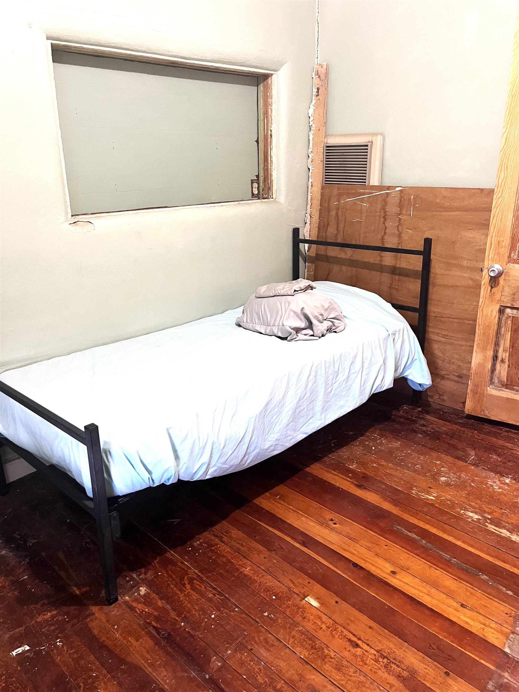 145 W 11th