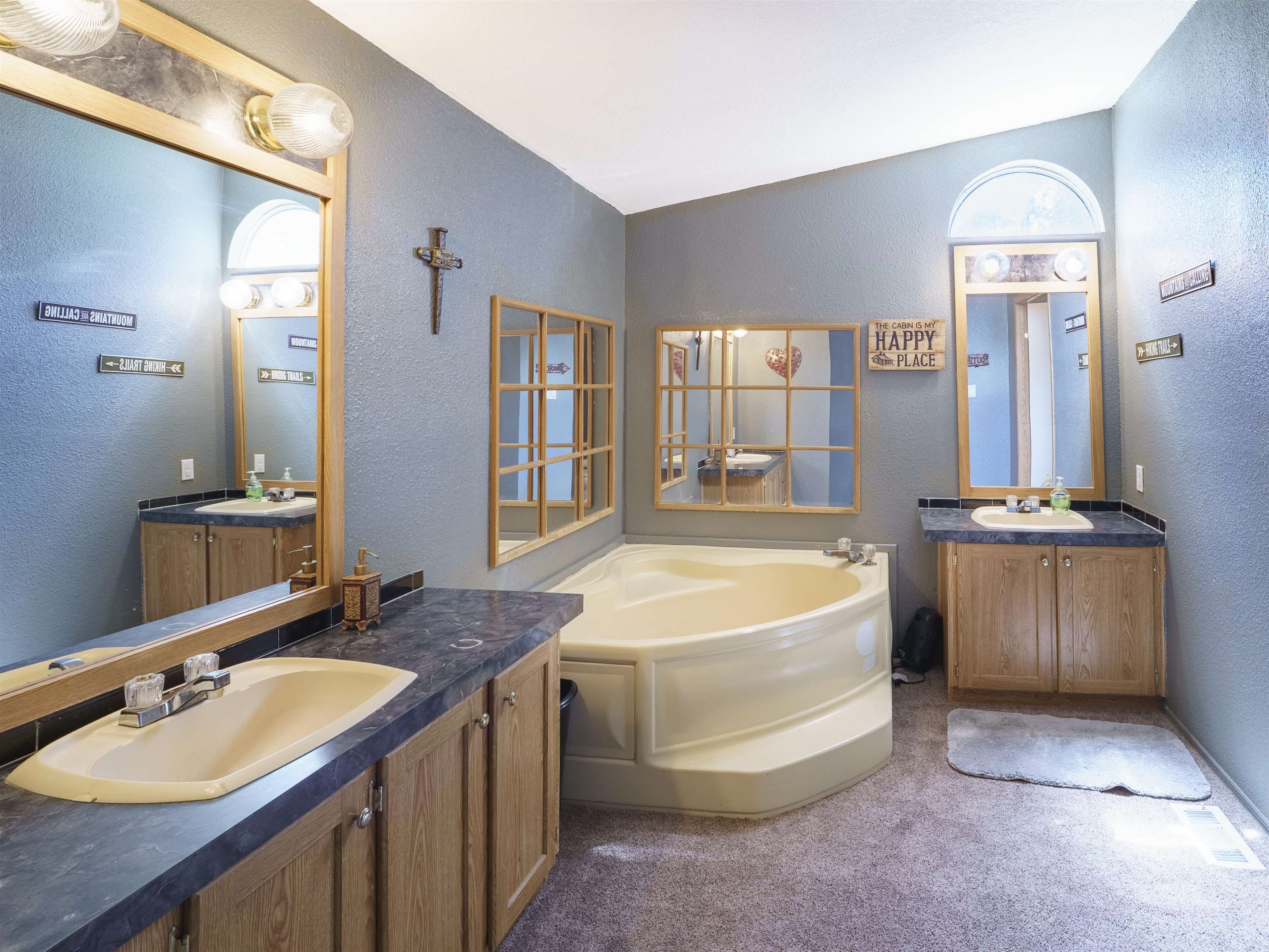 Lot 13 Hideaway