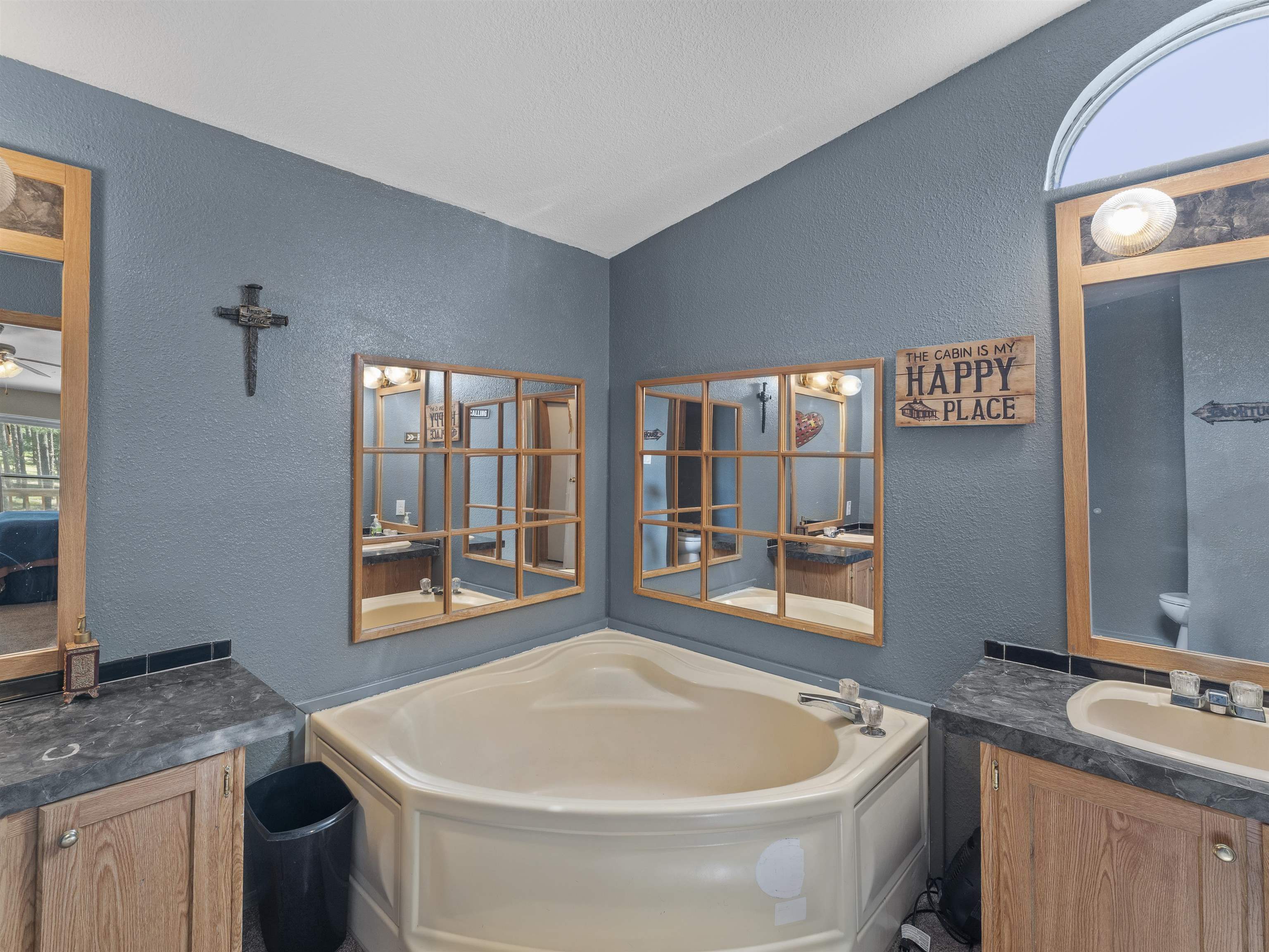 Lot 13 Hideaway