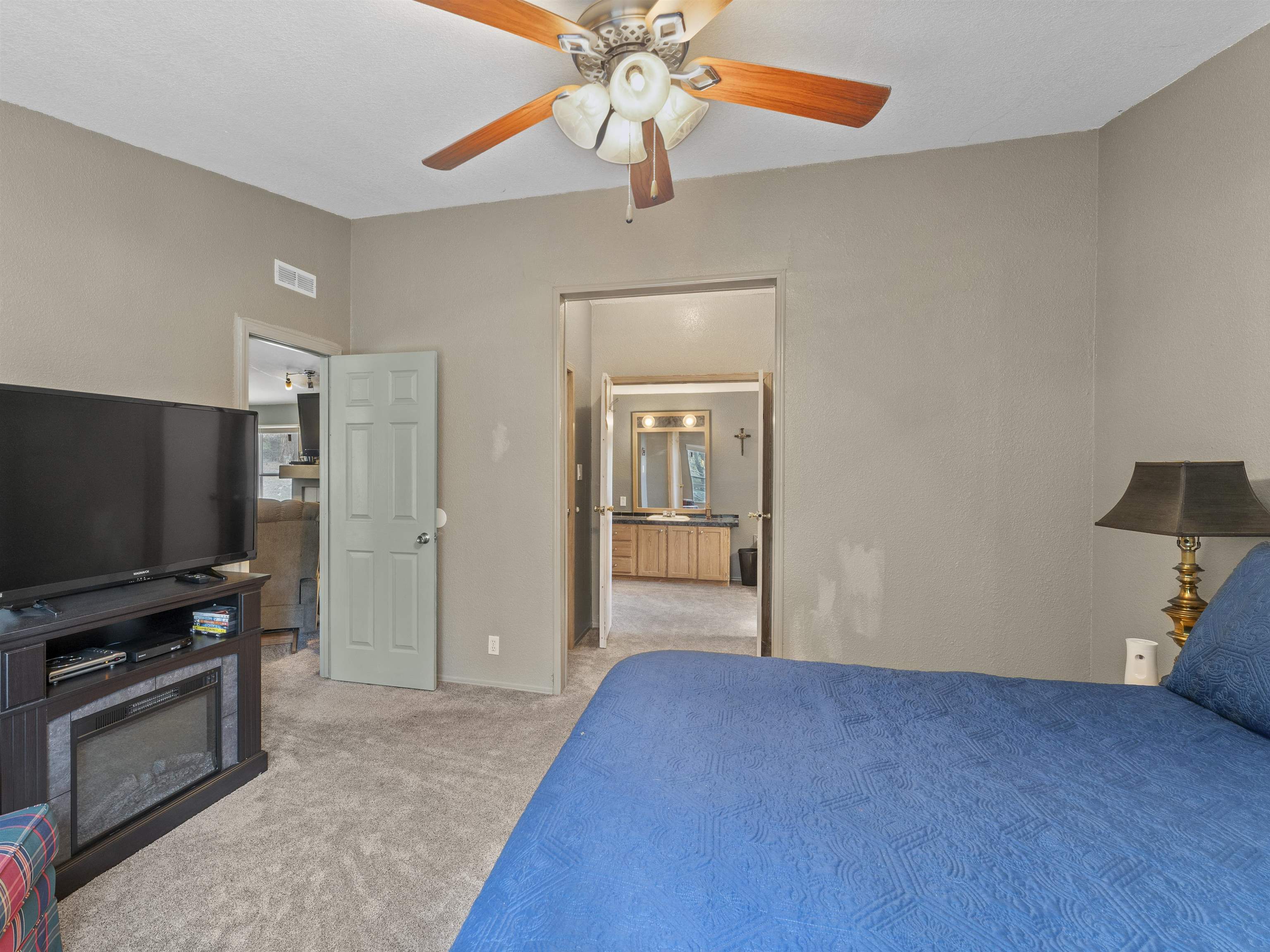 Lot 13 Hideaway