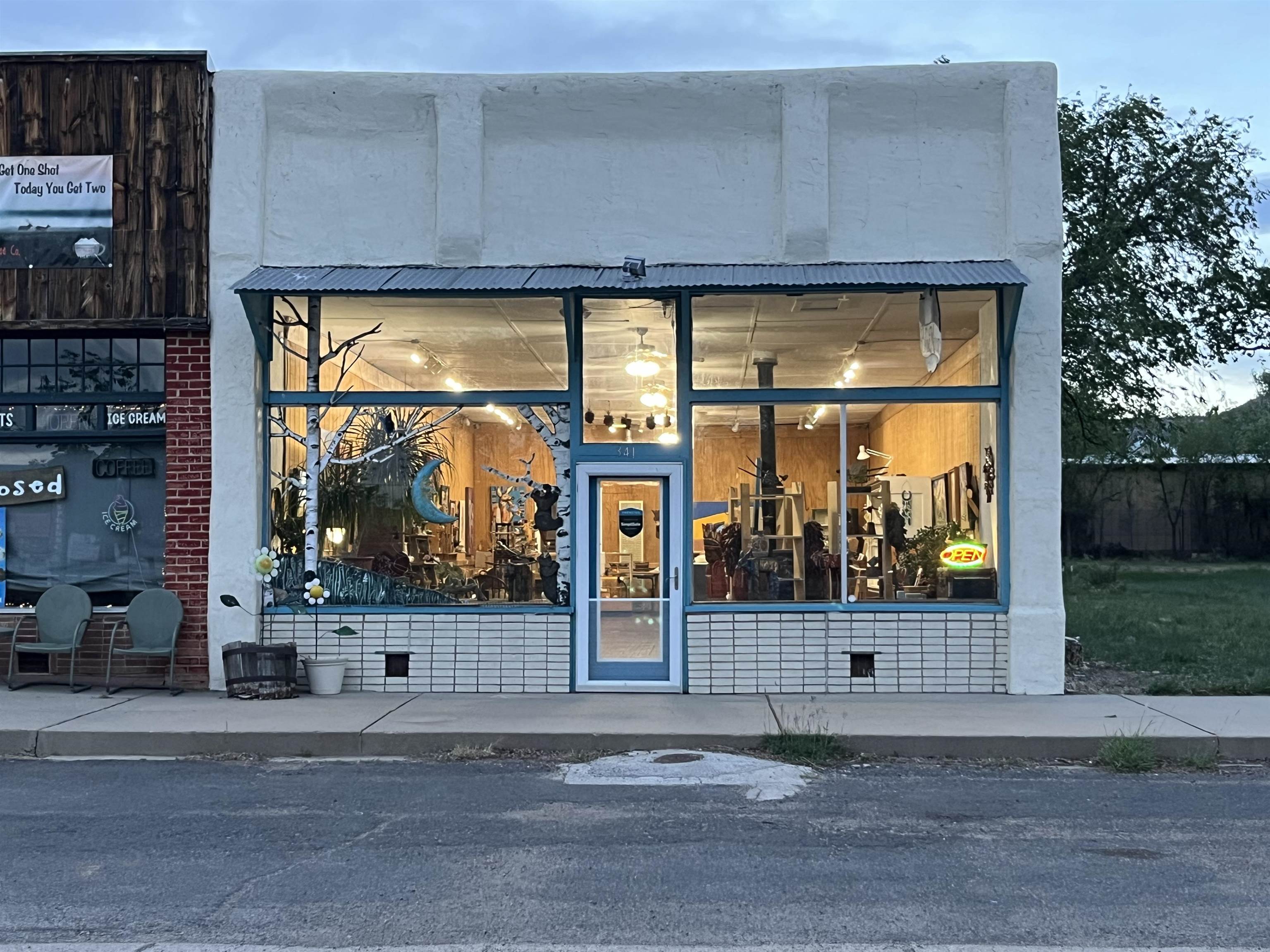 341 E 9th Street