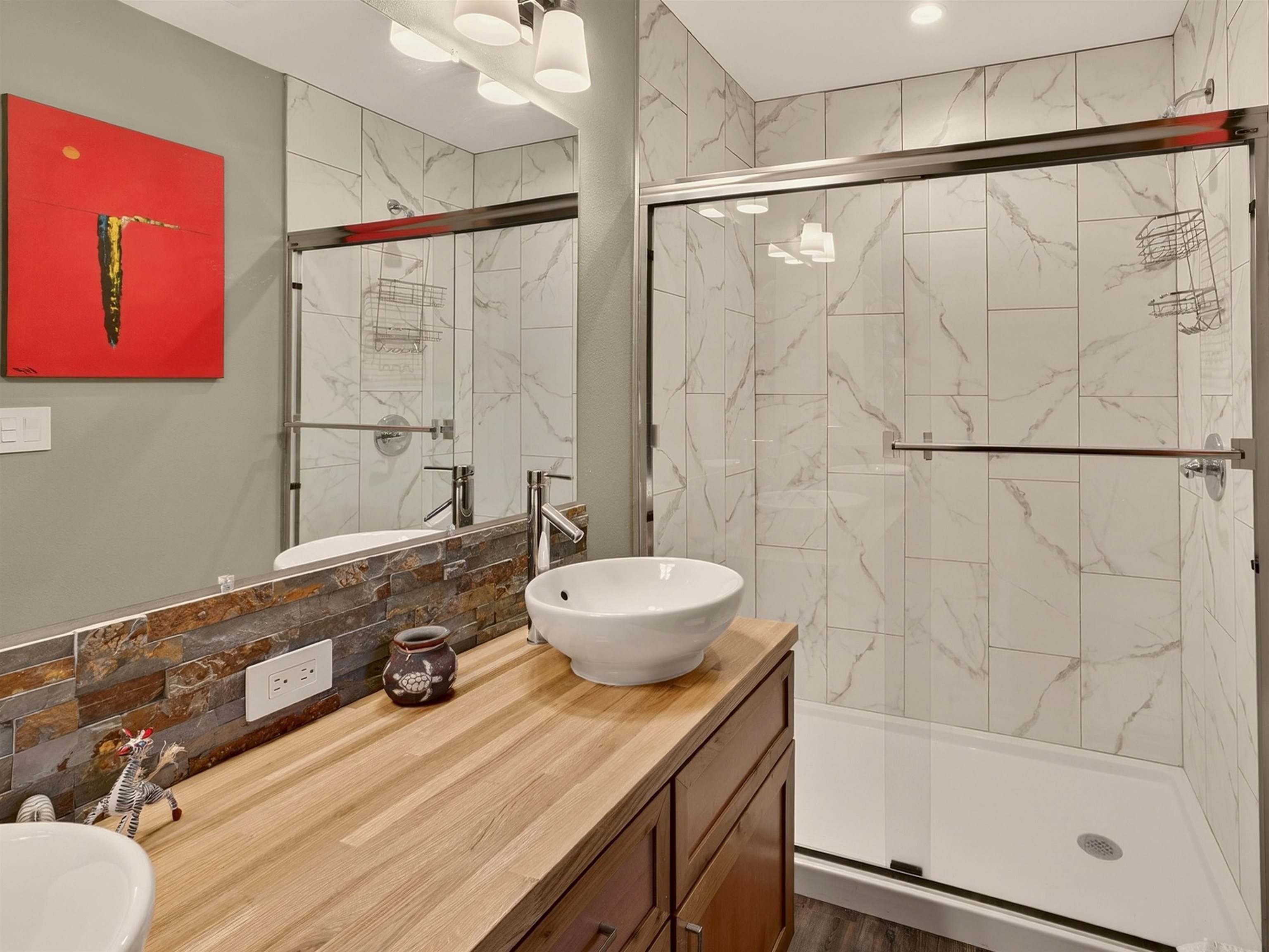 3465 Mountain View Blvd Unit: 18C