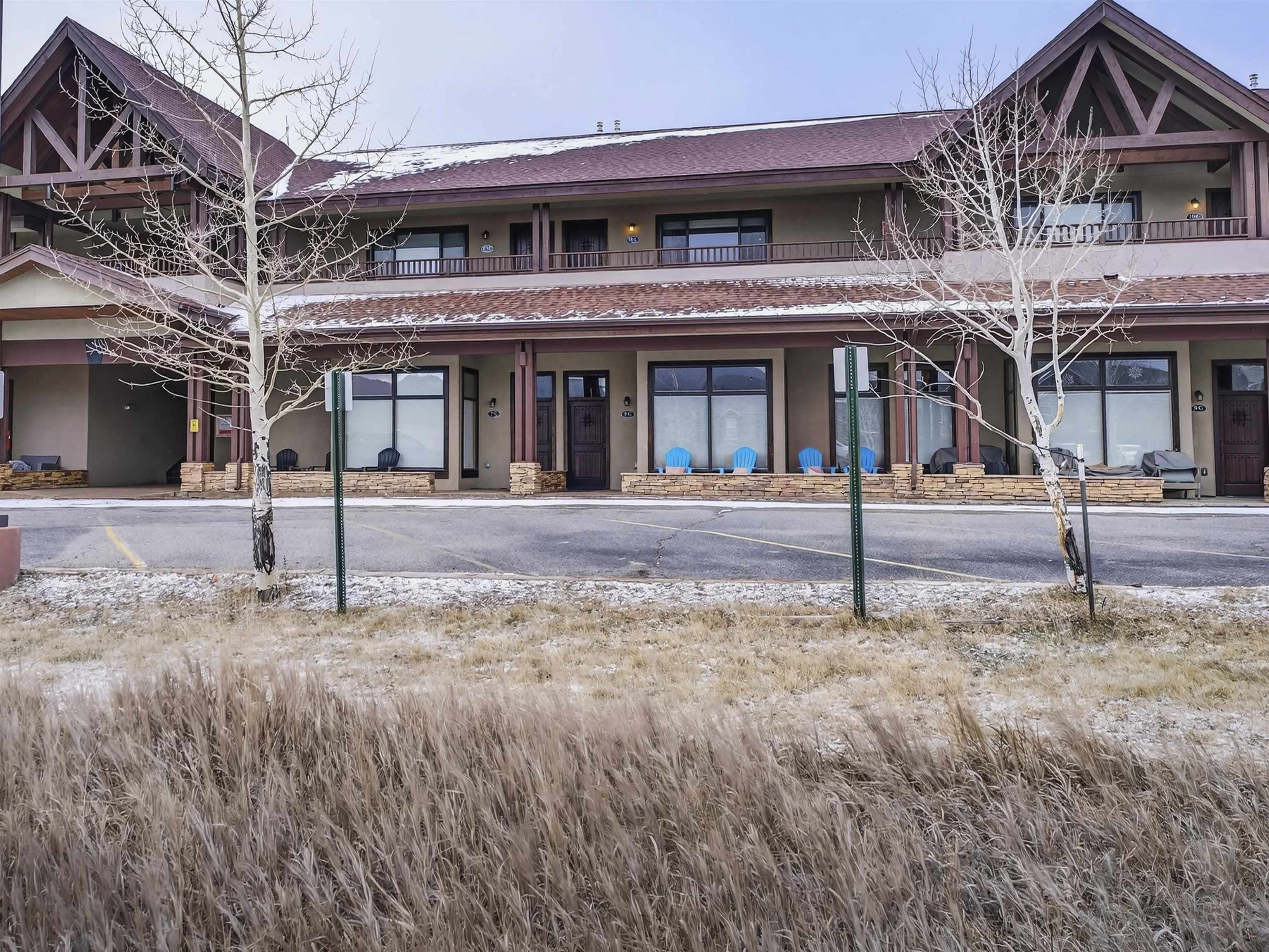 3465 Mountain View Blvd Unit: 18C