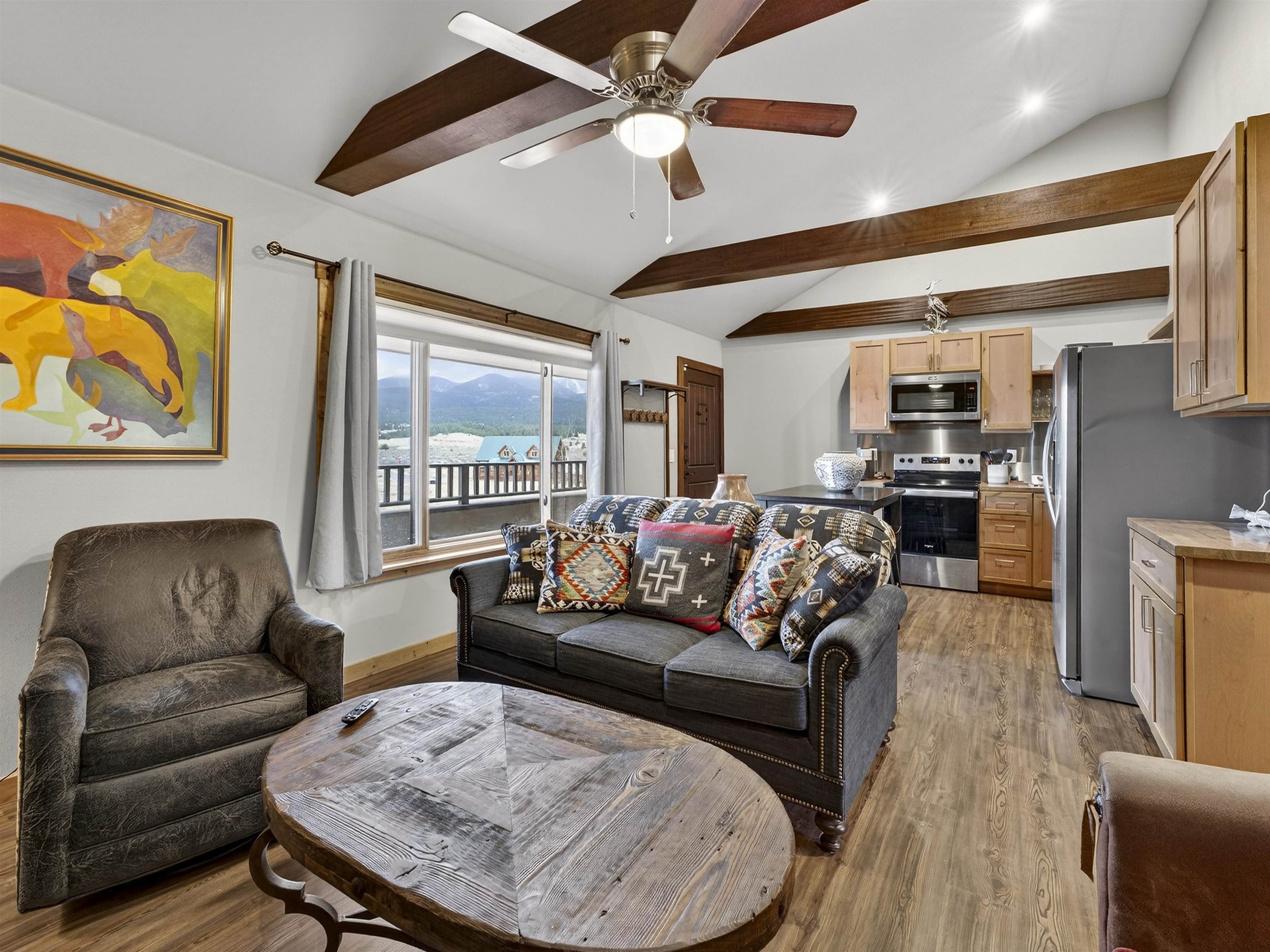 3465 Mountain View Blvd Unit: 18C