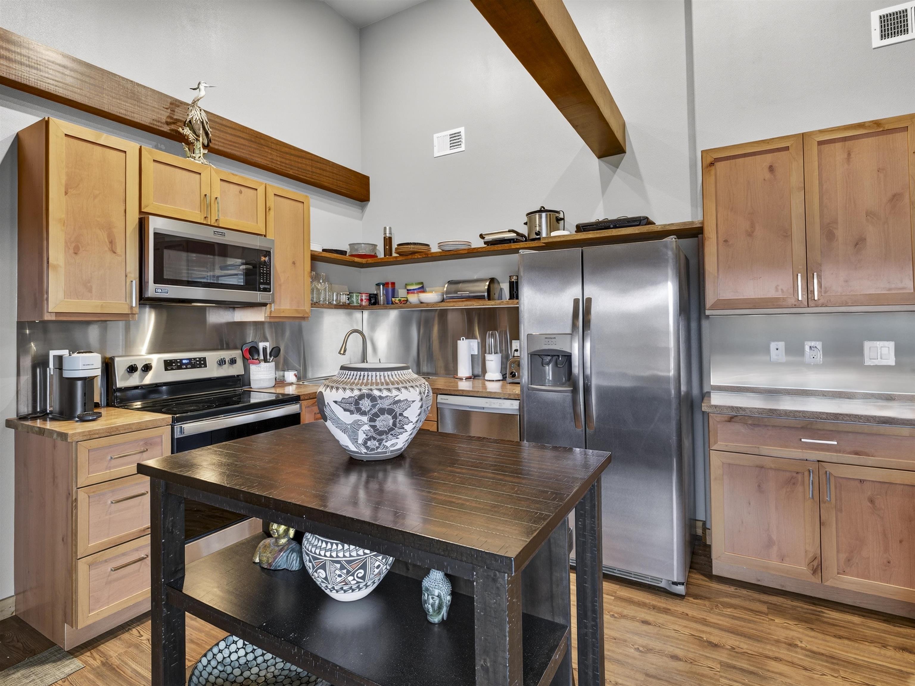 3465 Mountain View Blvd Unit: 18C