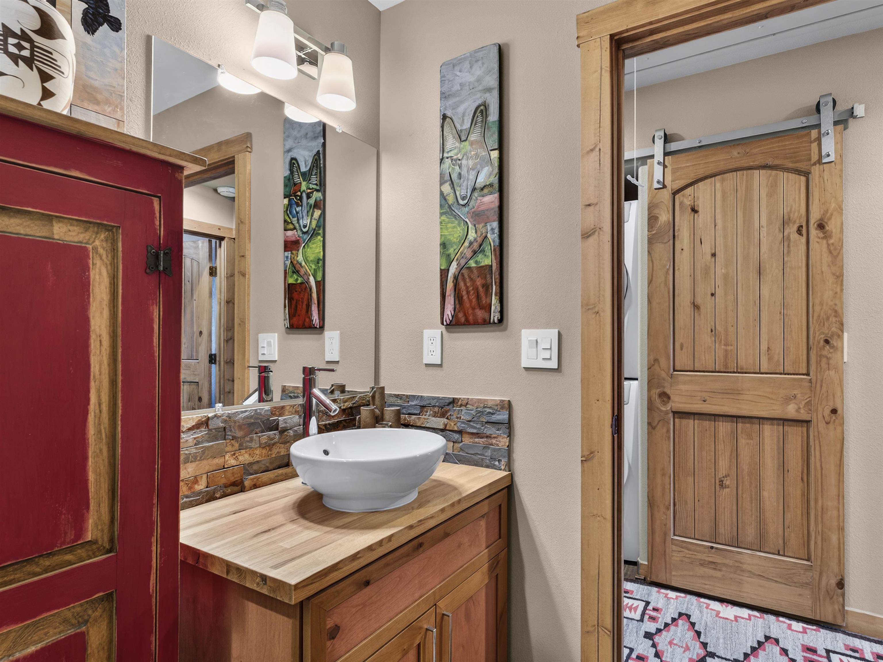 3465 Mountain View Blvd Unit: 18C