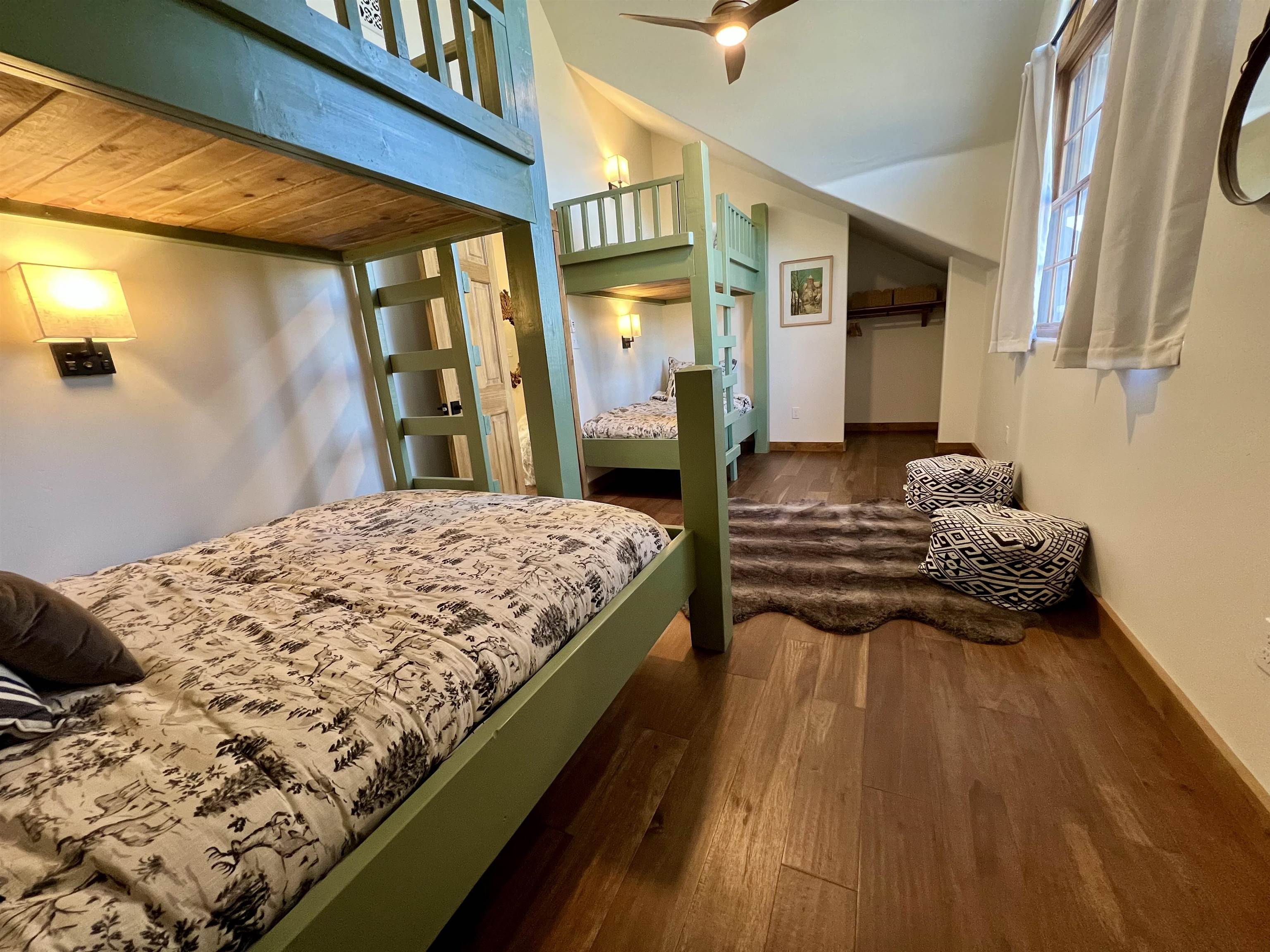 3465 Mountain View Blvd 11D