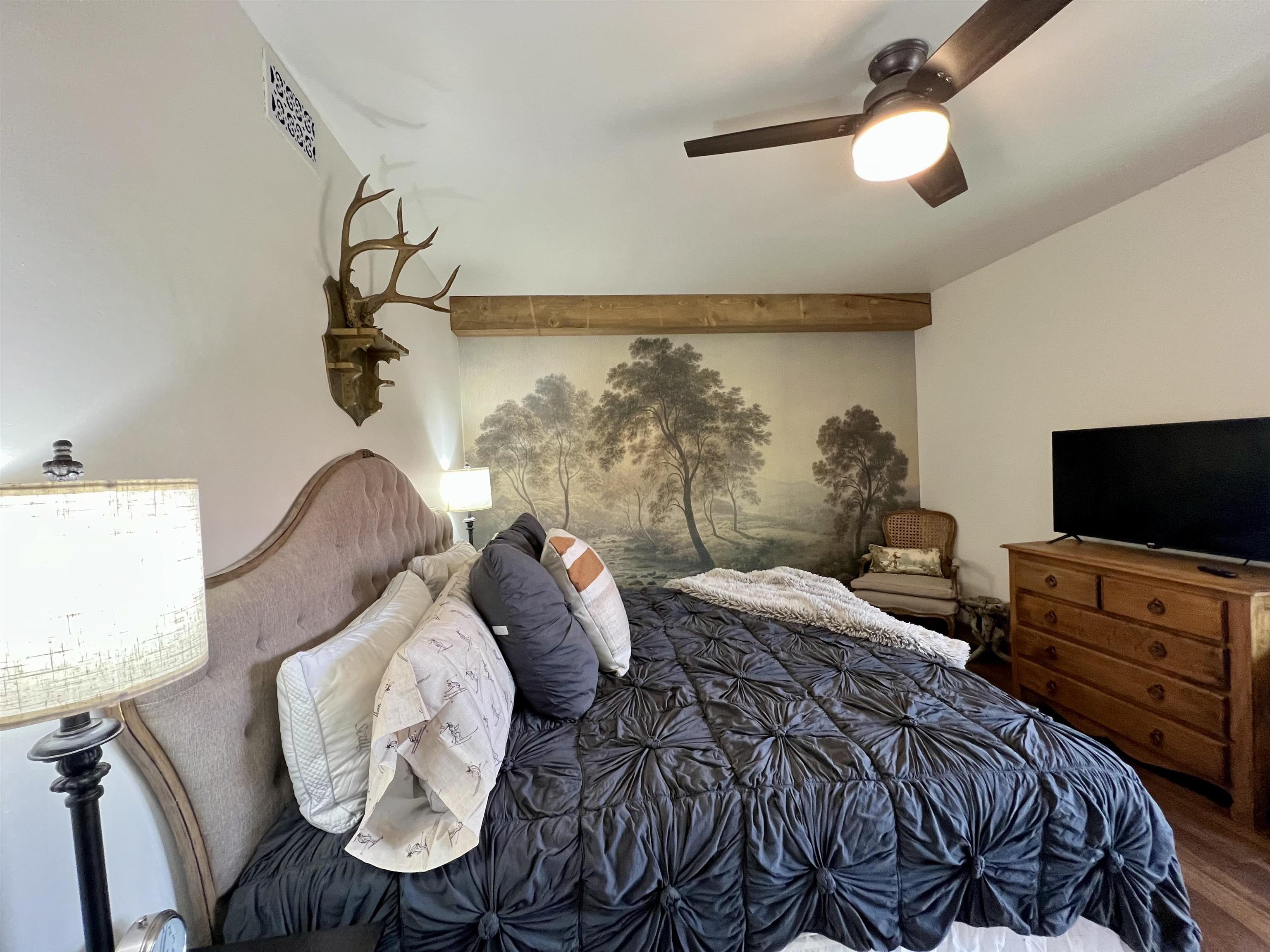 3465 Mountain View Blvd 11D