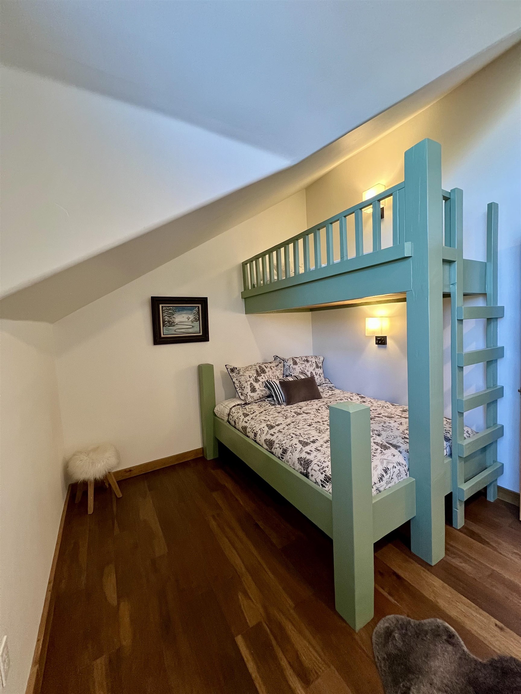 3465 Mountain View Blvd 11D