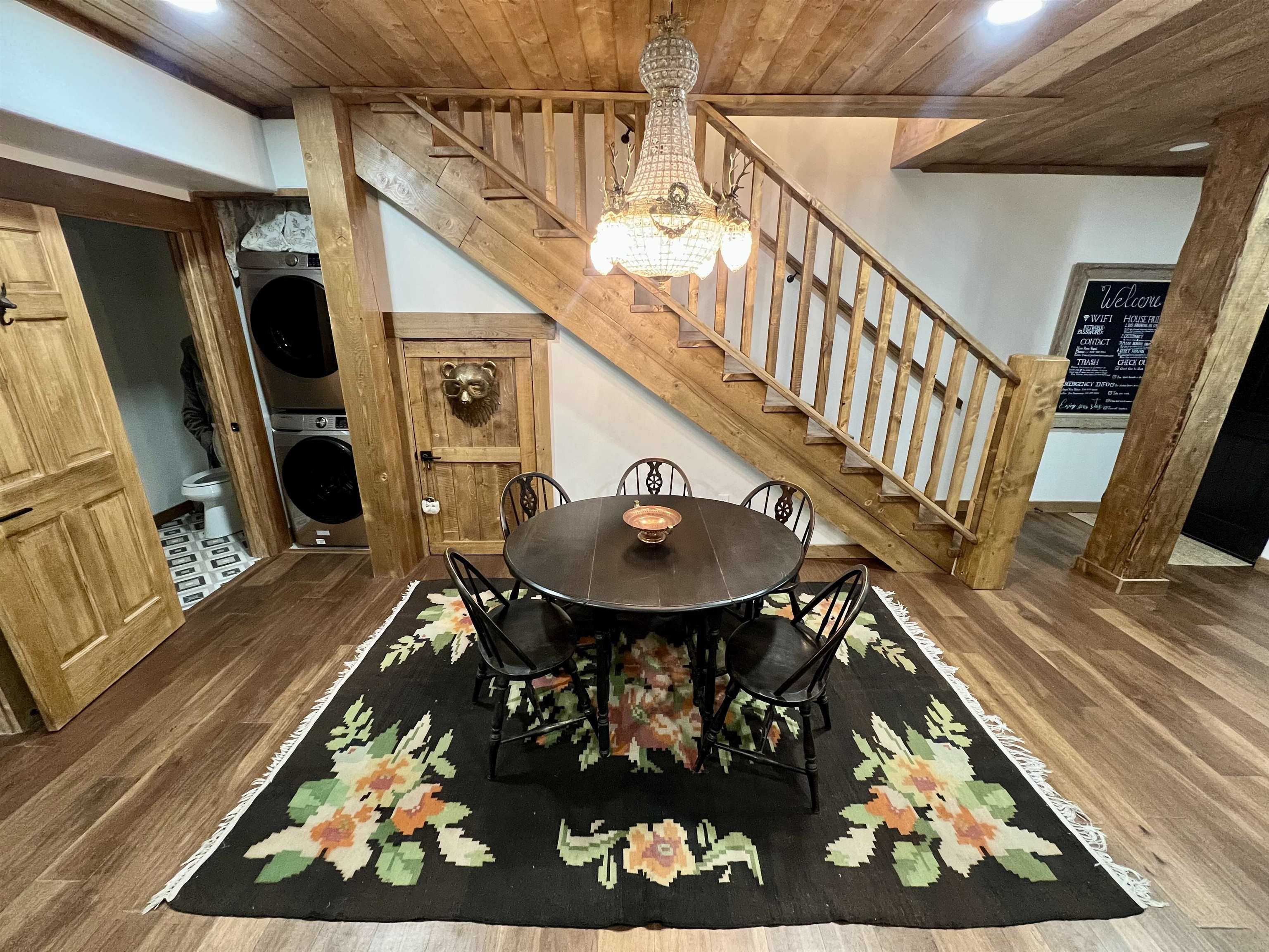 3465 Mountain View Blvd 11D