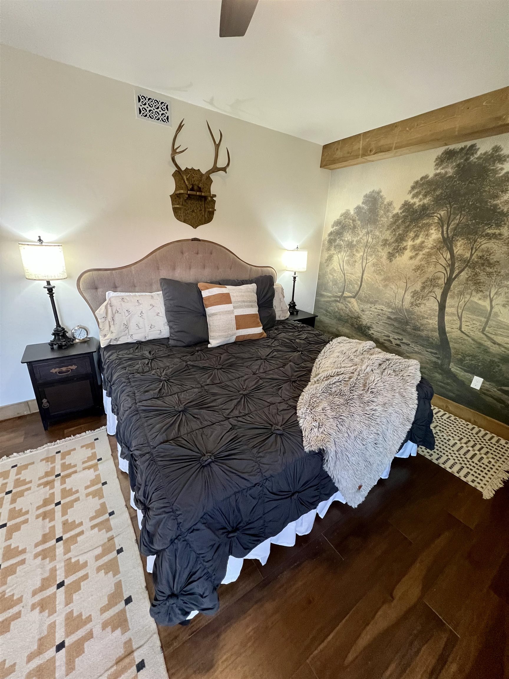 3465 Mountain View Blvd 11D