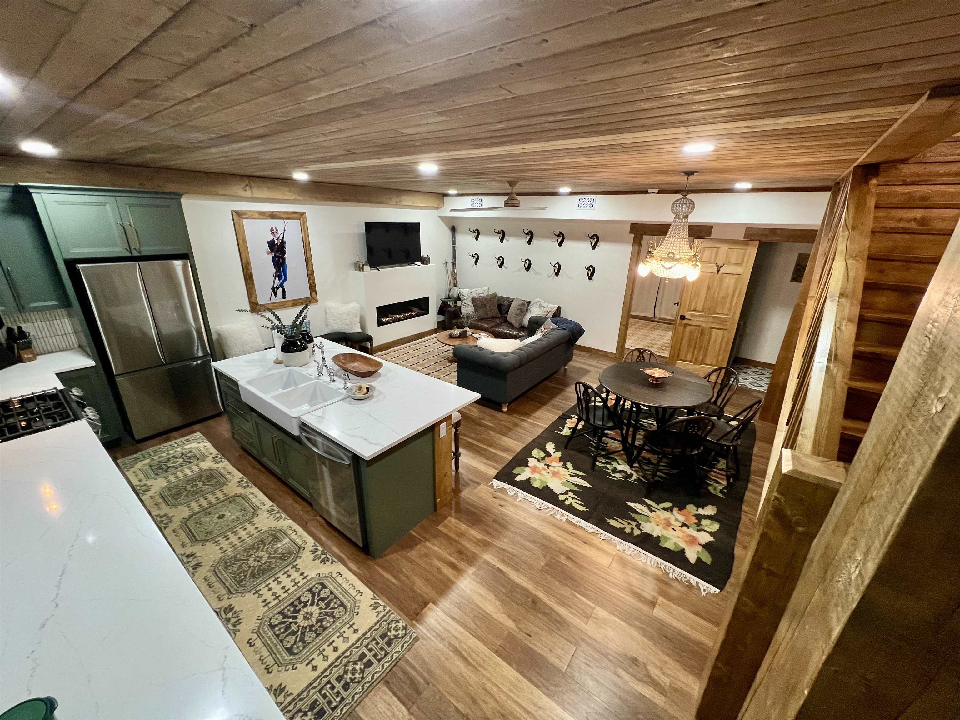 3465 Mountain View Blvd 11D