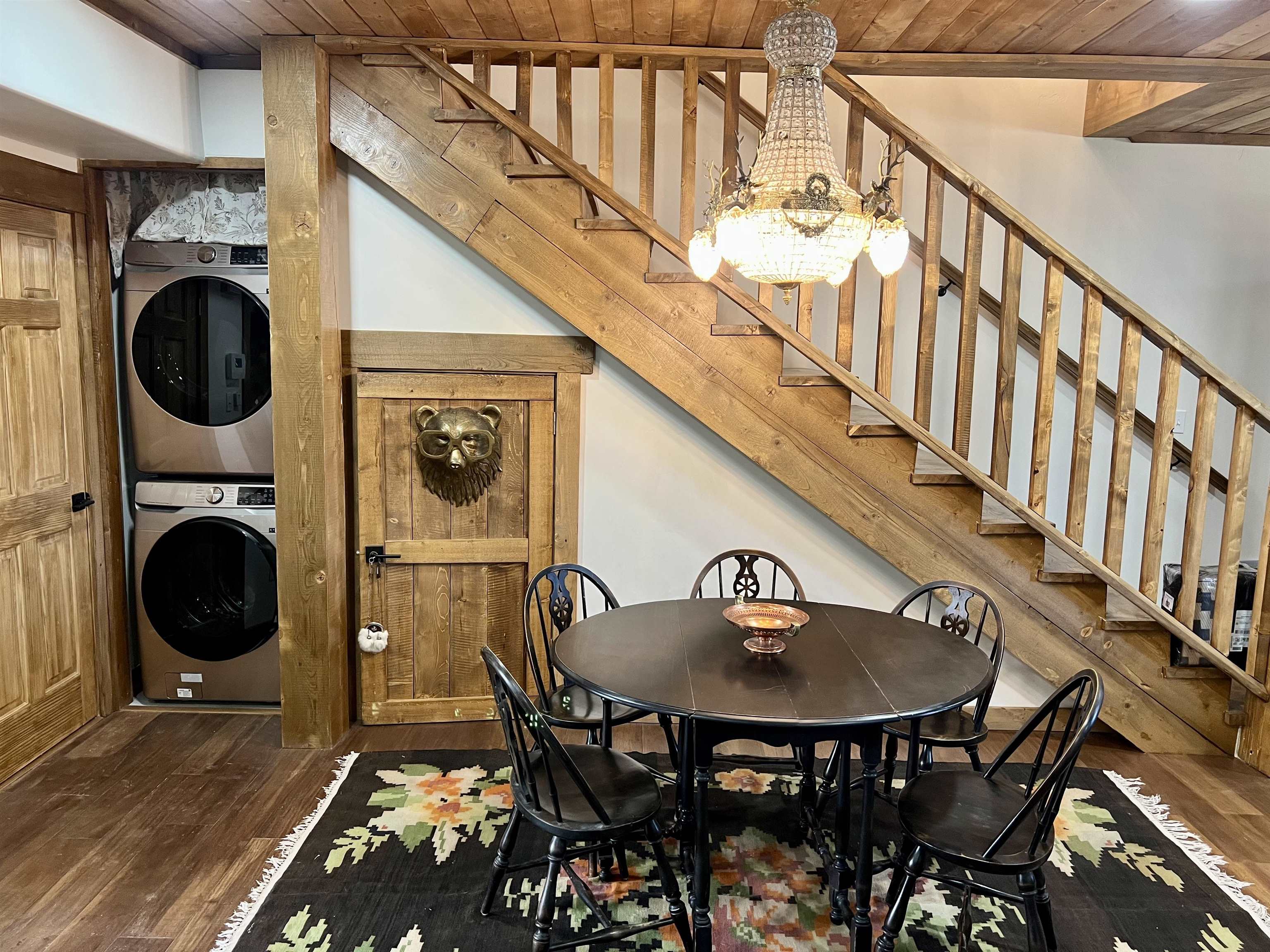 3465 Mountain View Blvd 11D