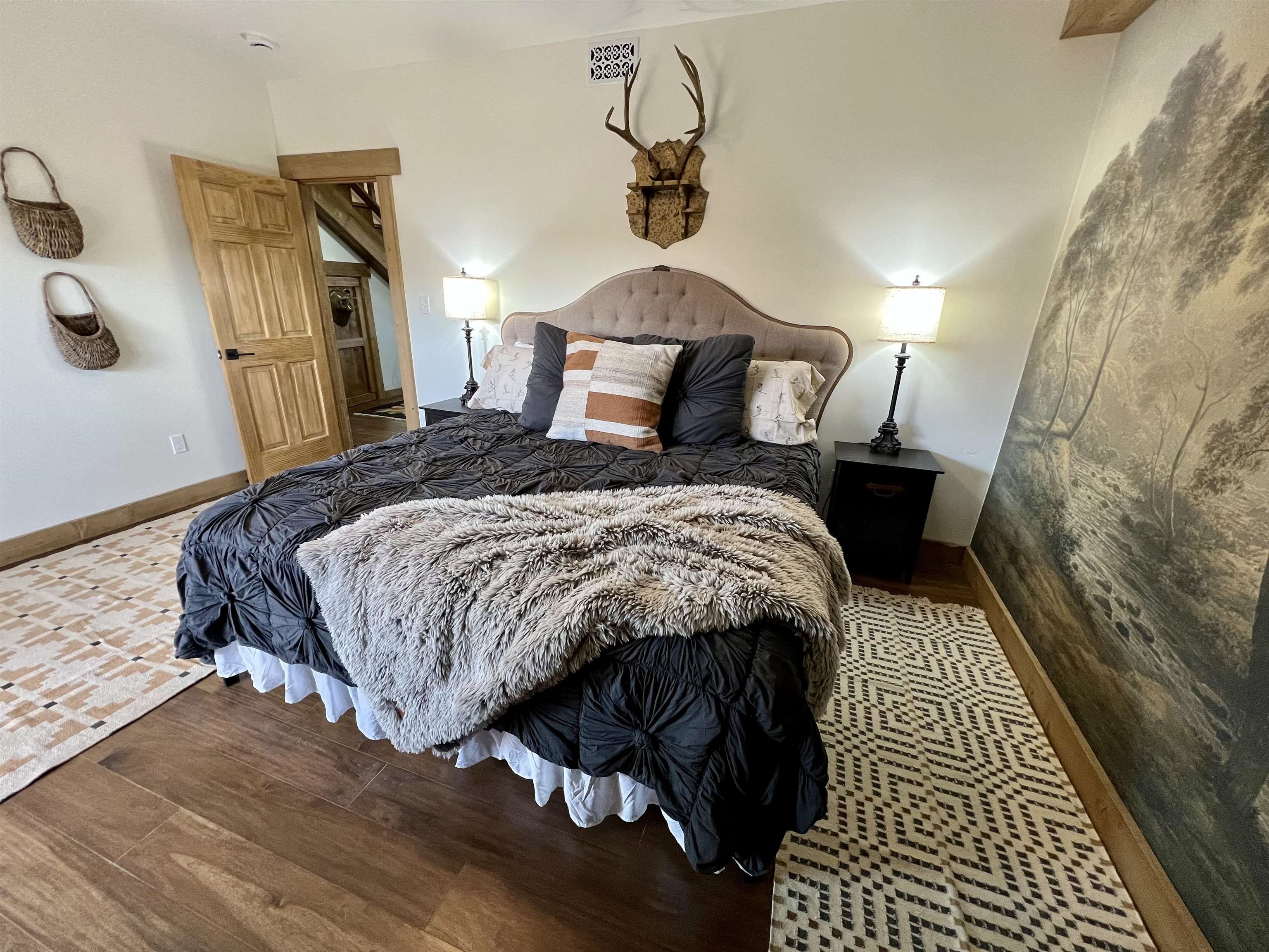 3465 Mountain View Blvd 11D