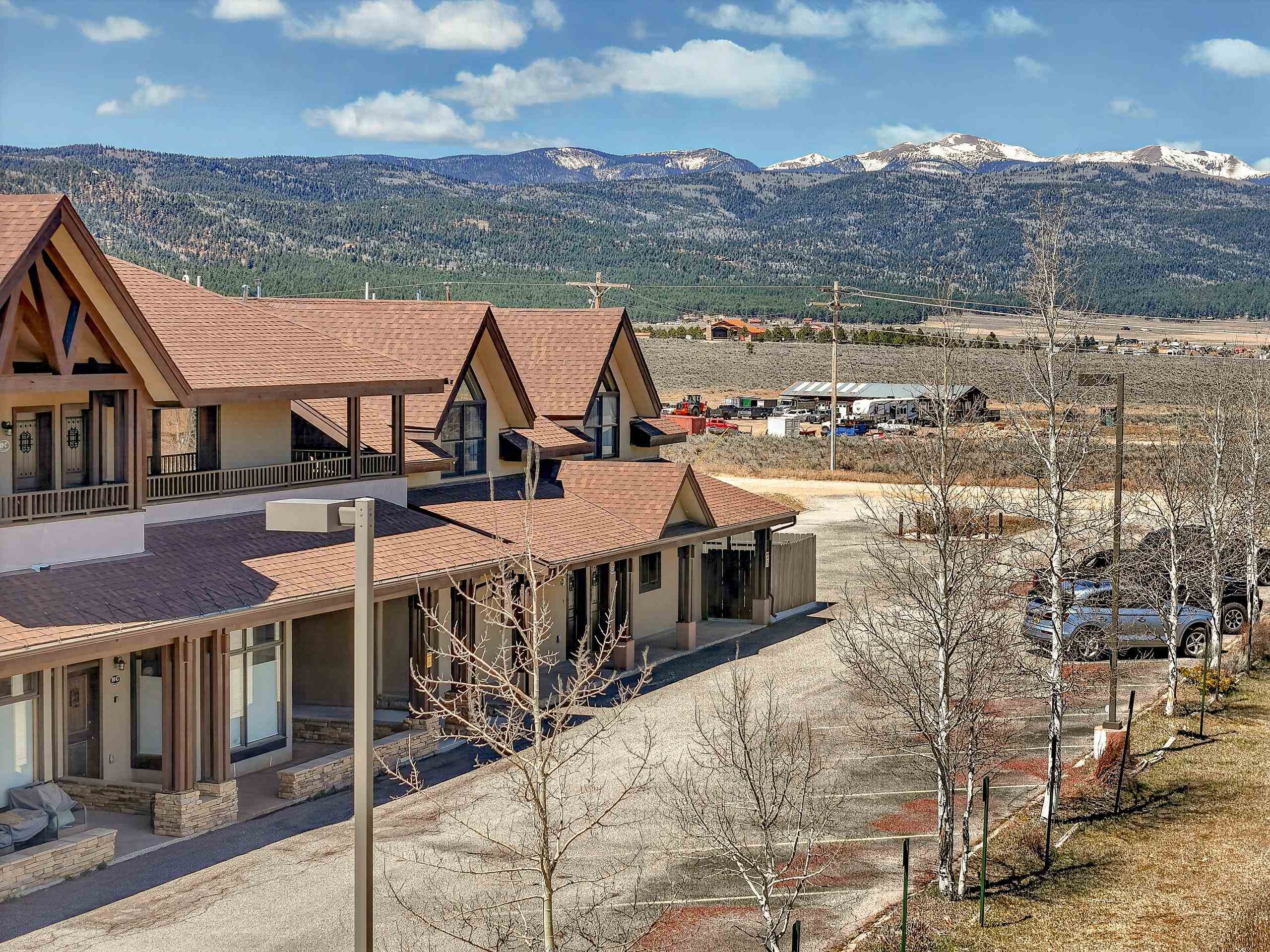 3465 Mountain View Blvd 12D