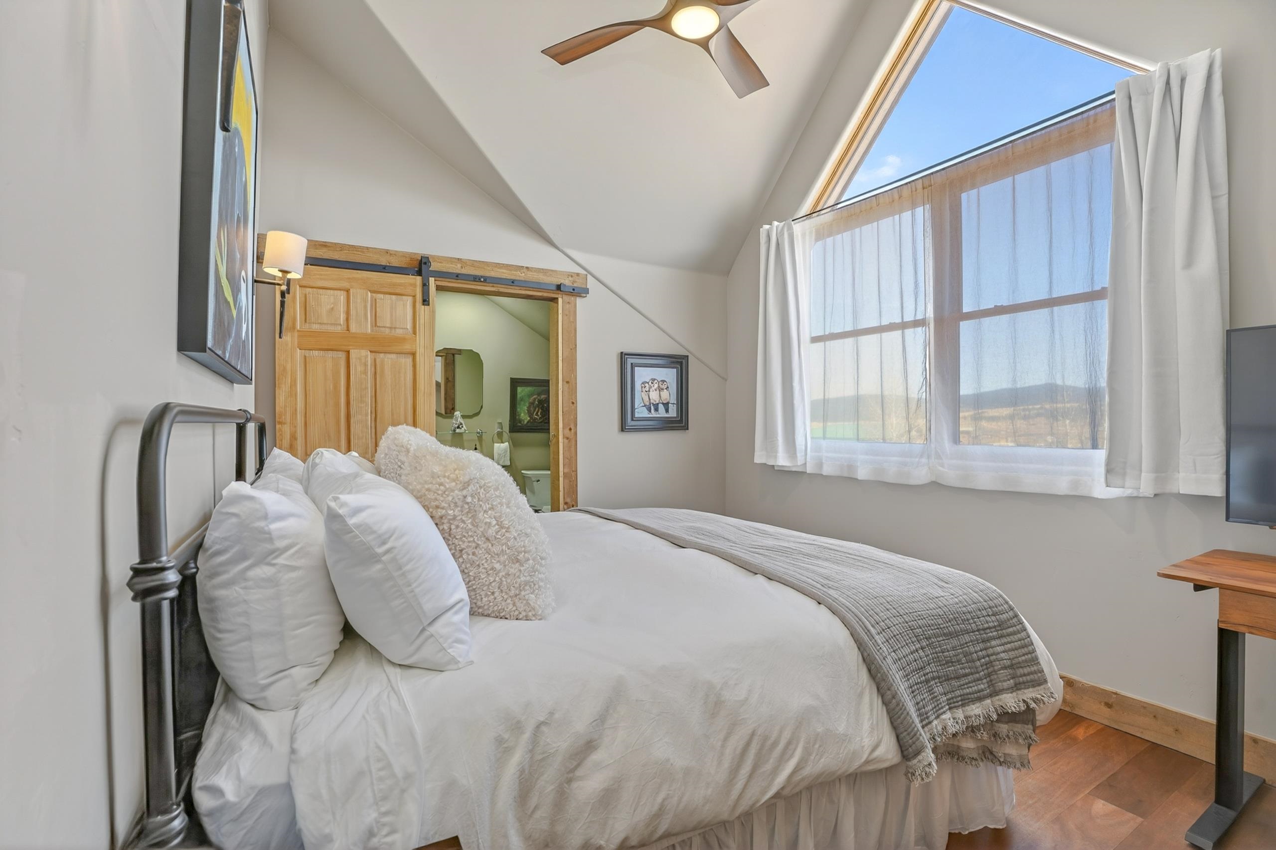 3465 Mountain View Blvd 12D