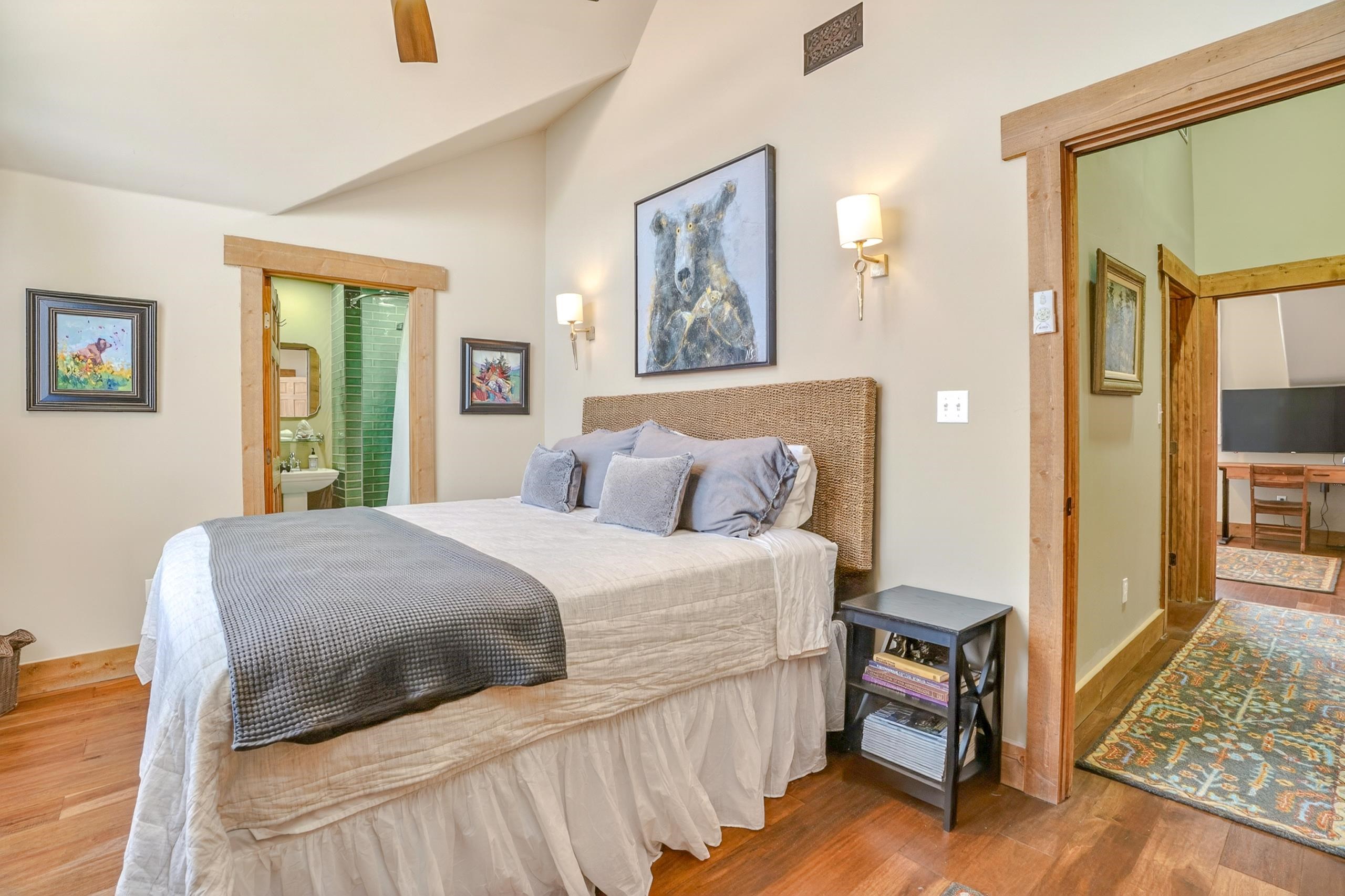 3465 Mountain View Blvd 12D