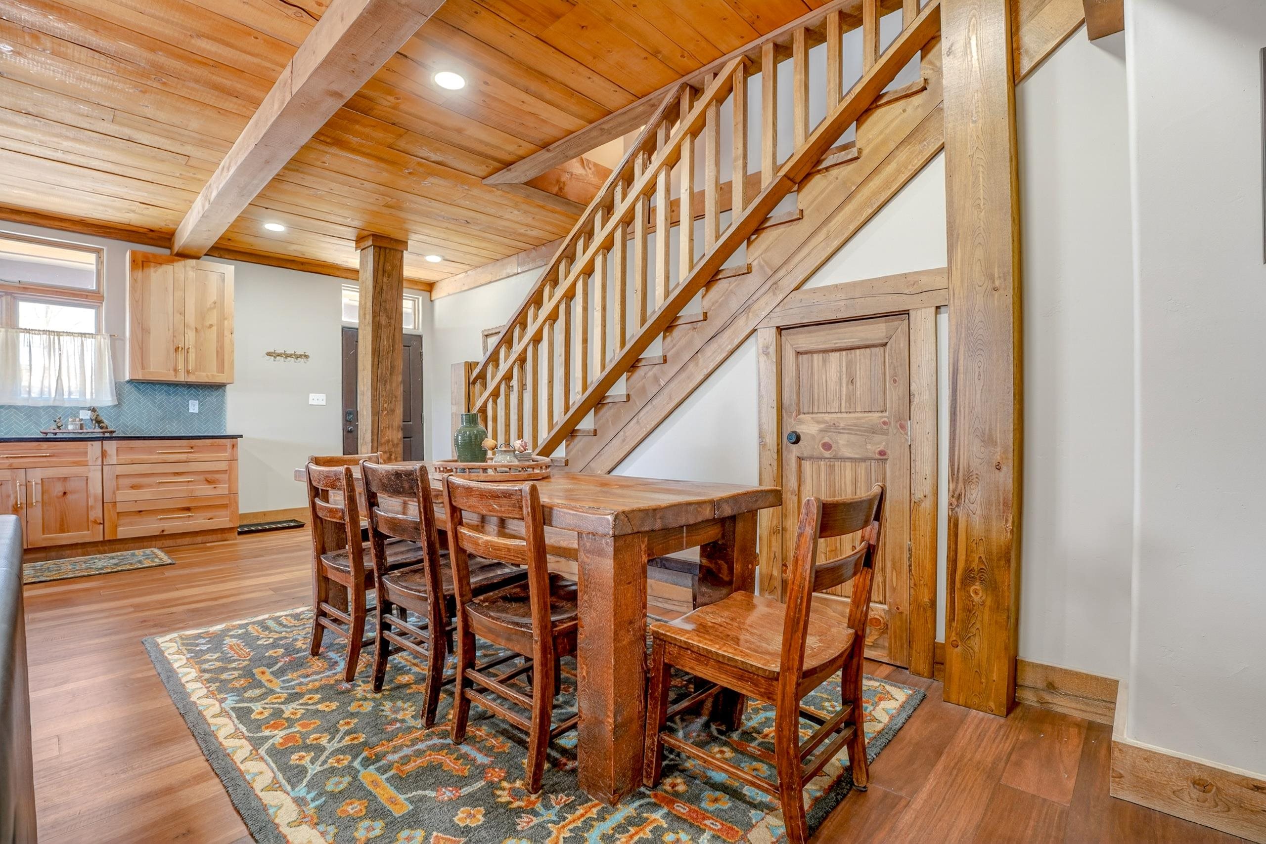 3465 Mountain View Blvd 12D