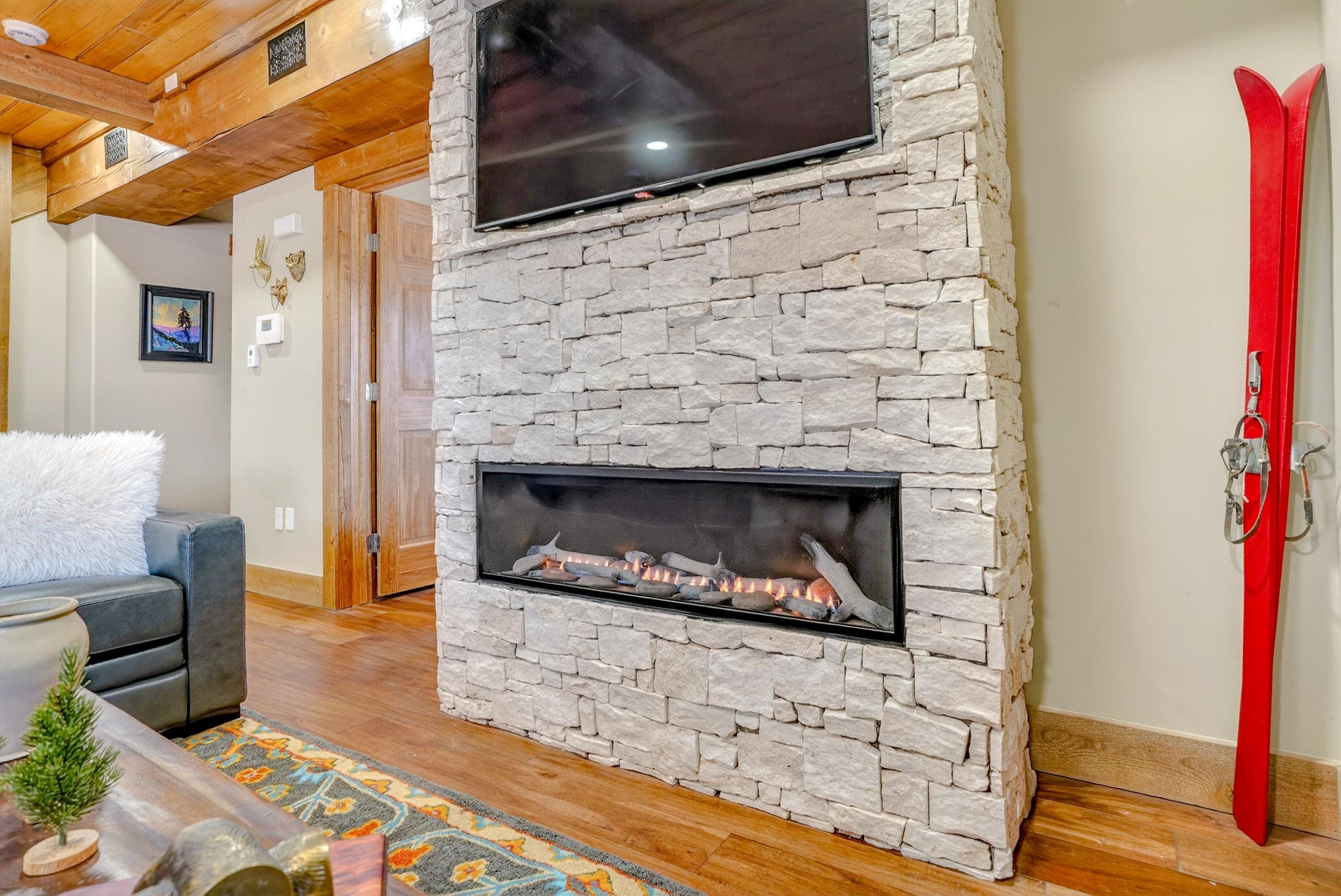 3465 Mountain View Blvd 12D