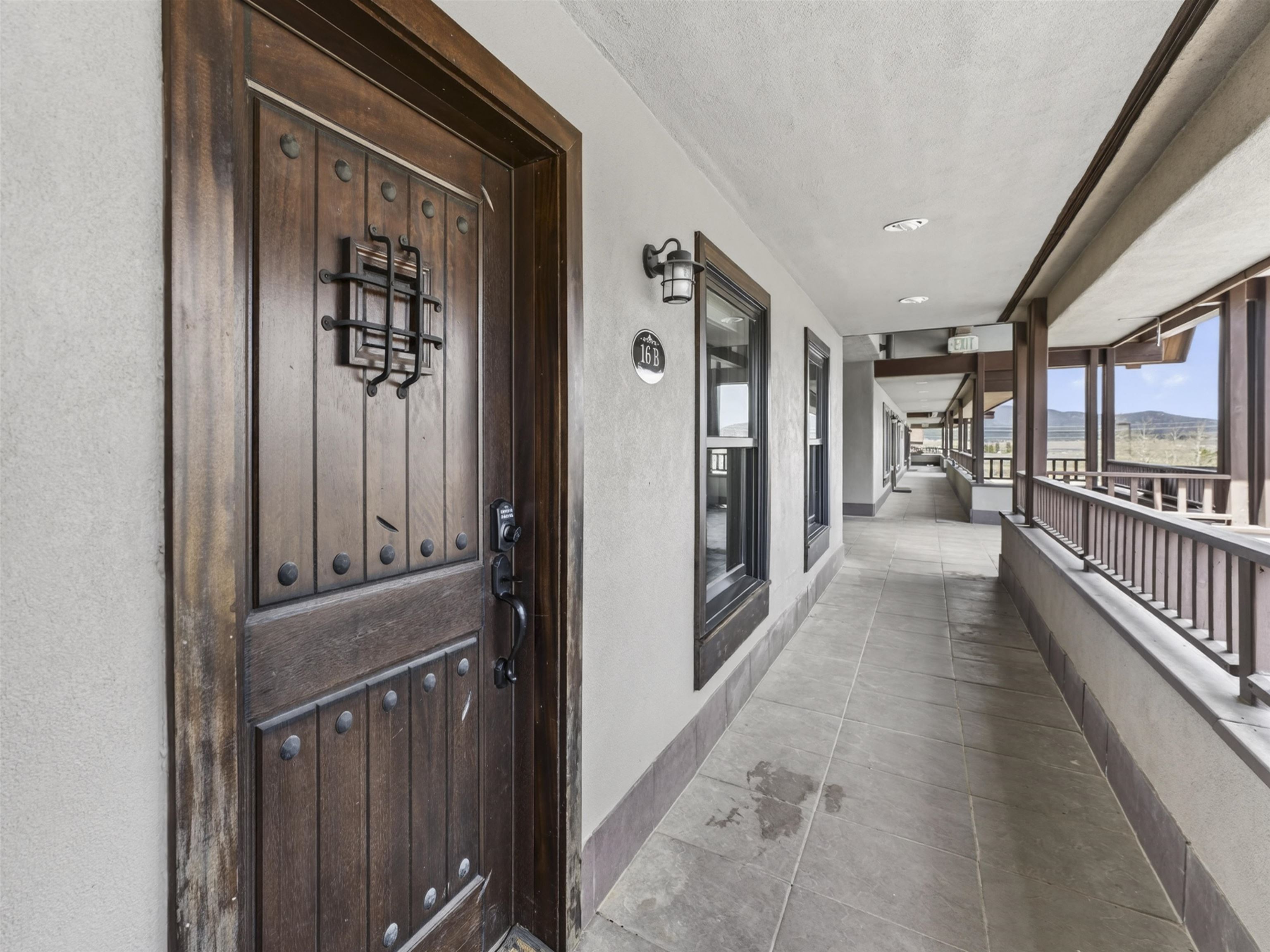 3465 Mountain View Blvd Unit: 16B
