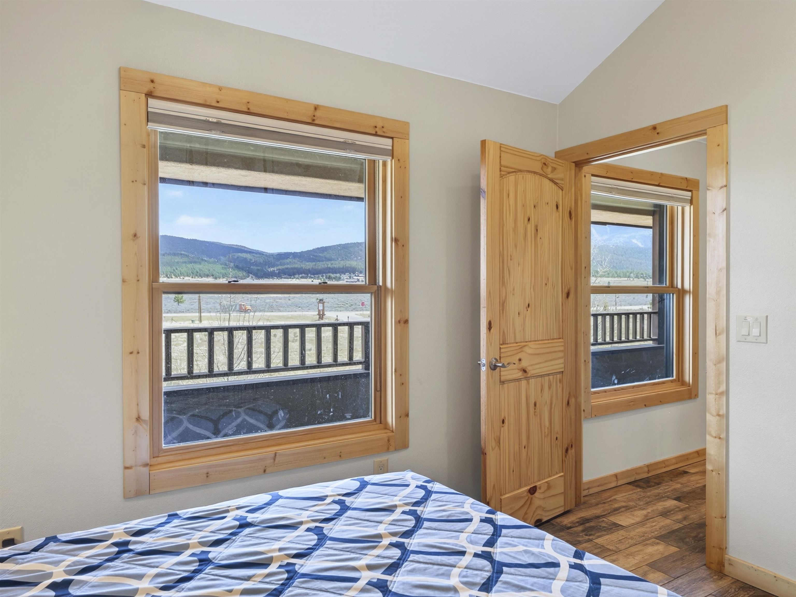 3465 Mountain View Blvd Unit: 16B