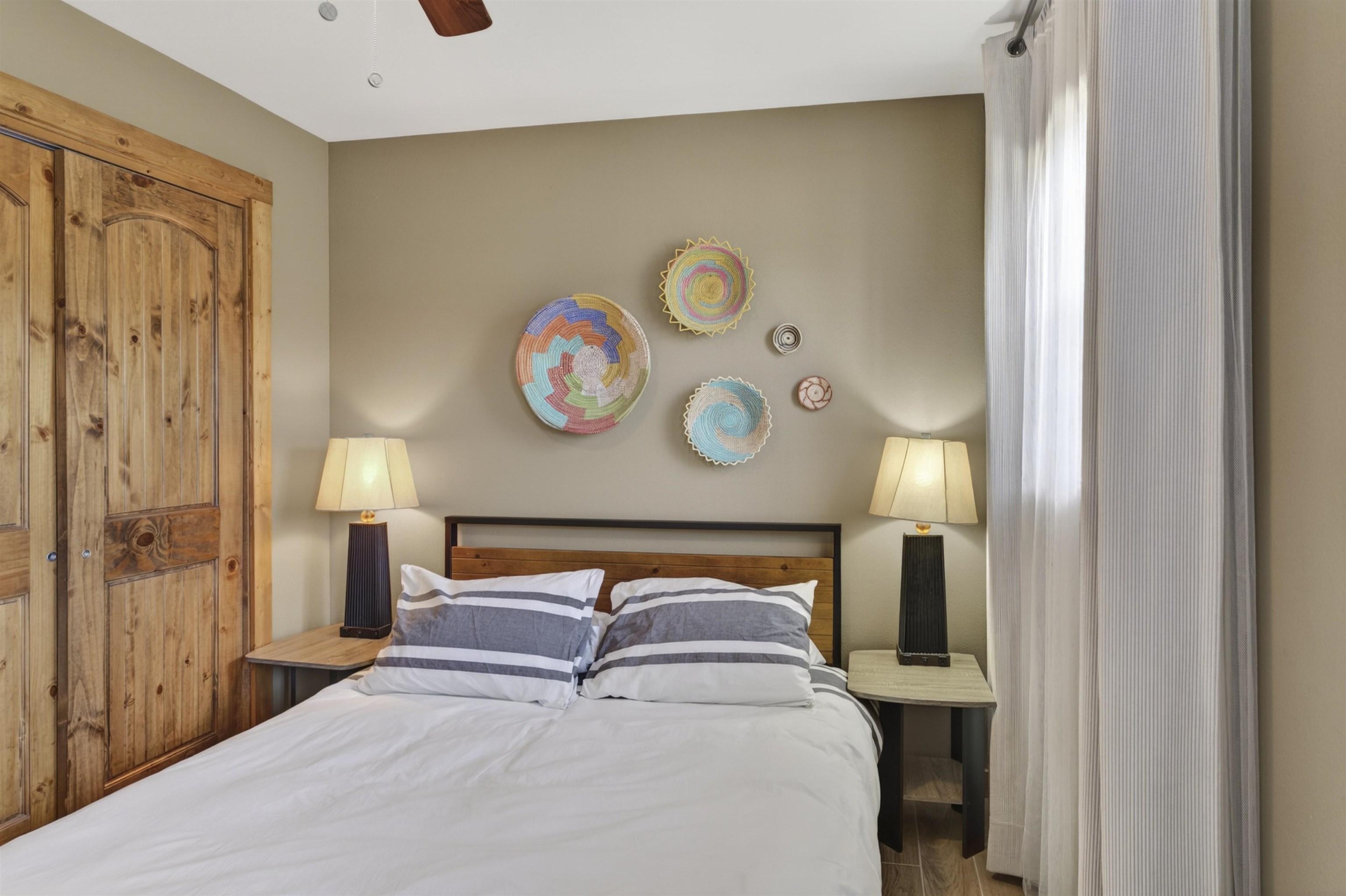 3465 Mountain View Blvd Unit: 5B