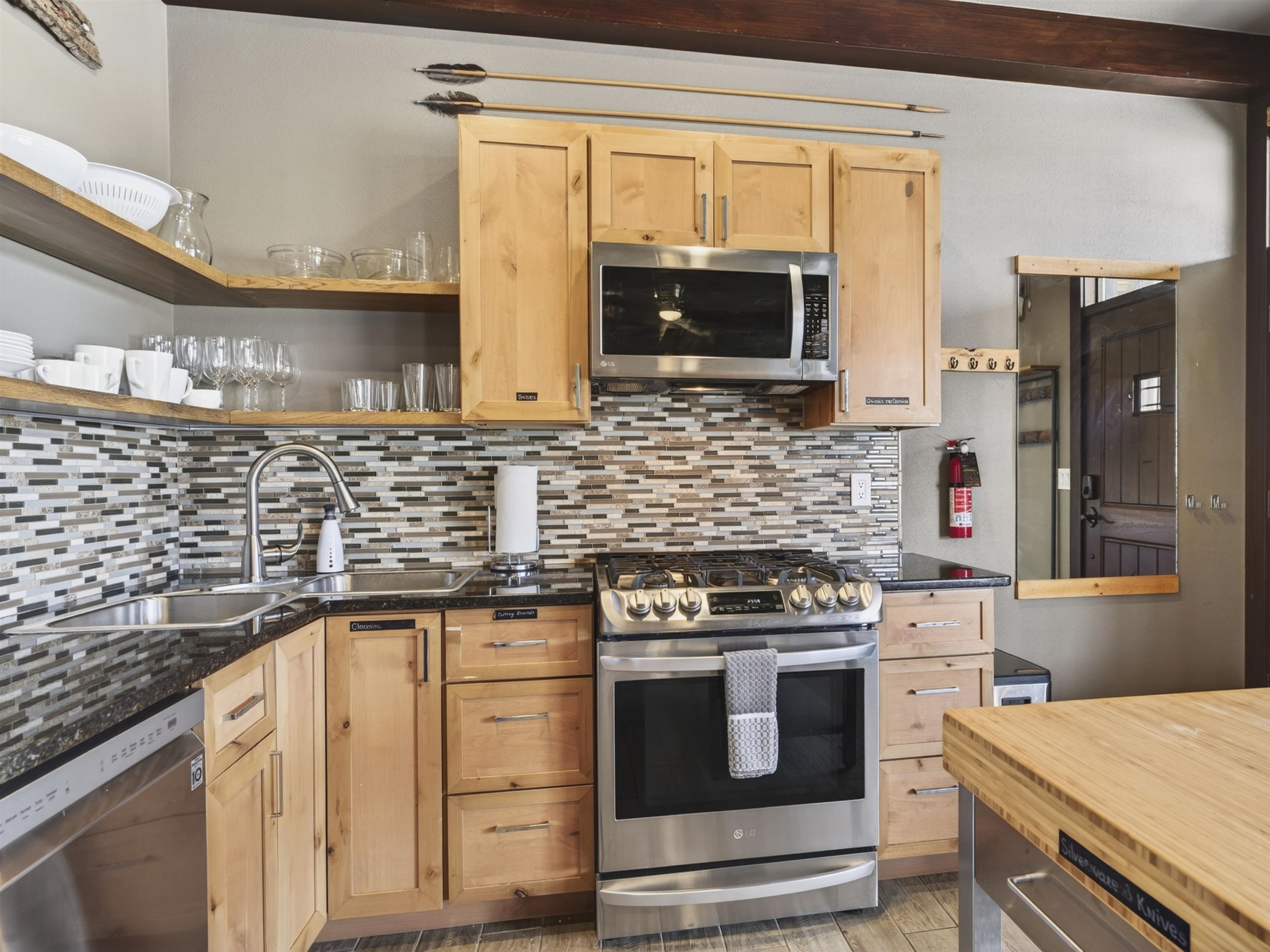 3465 Mountain View Blvd Unit: 5B